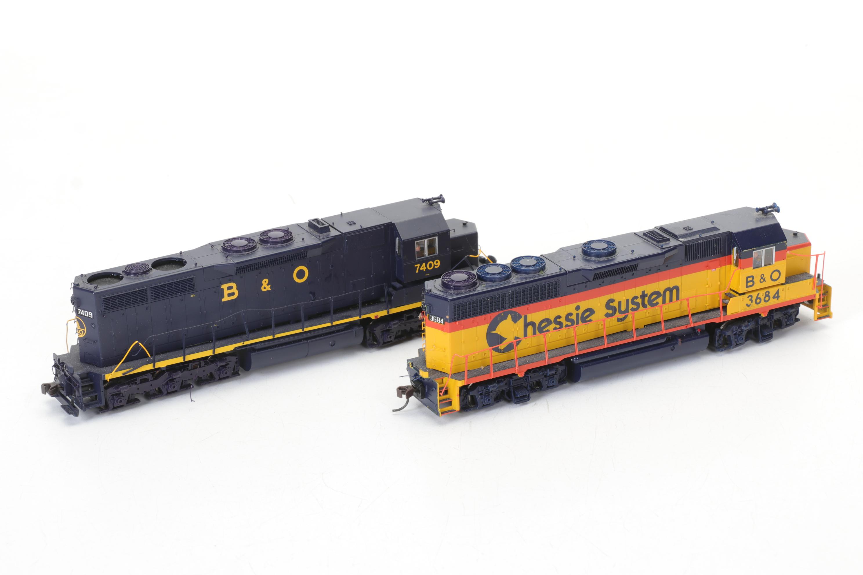 HO Scale Electric Toy Train Car Collection