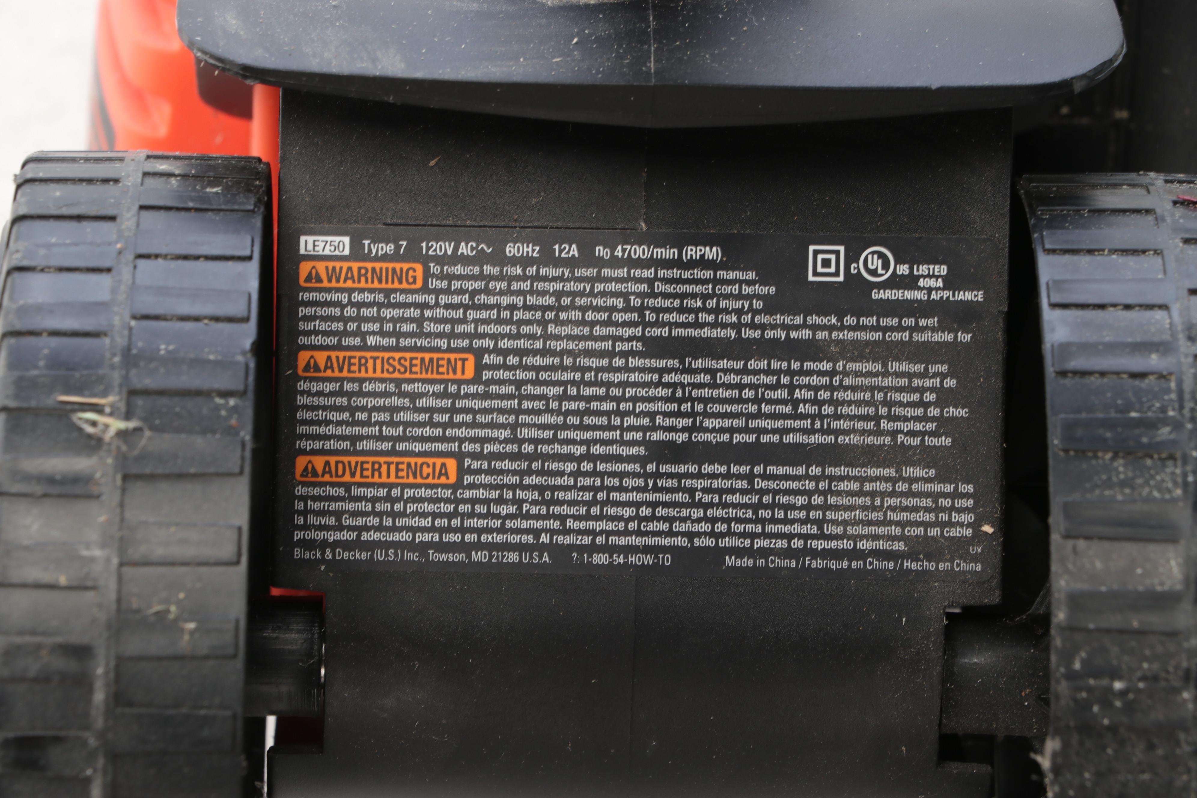 Black+Decker LE750 Two-in-One Landscape Edger and Trencher