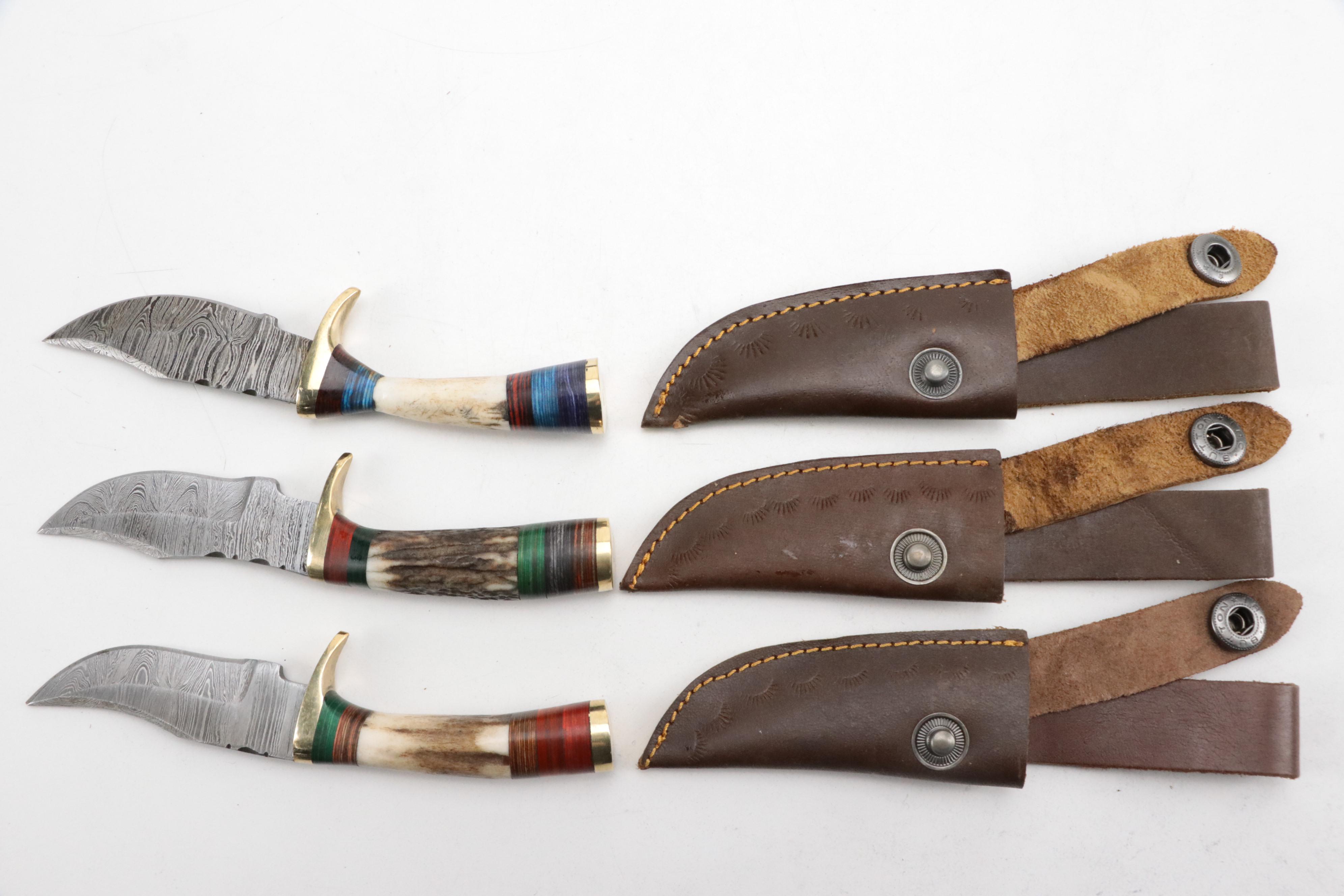 Horn-Handled Damascus Steel Fixed Blade Knives with Leather Sheaths