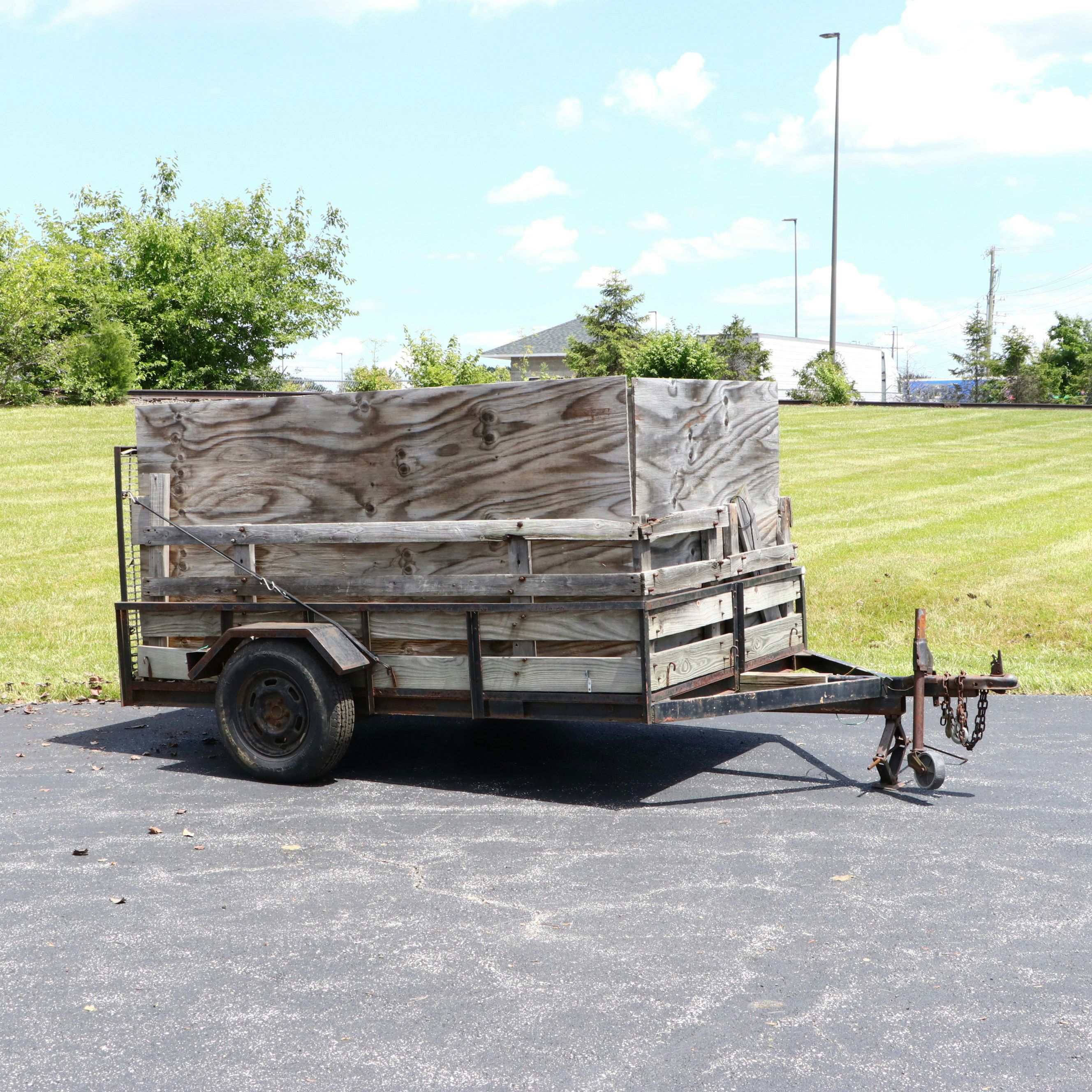 Custom Built Trailer 5' x 8' Bed, with Drop-down Gate