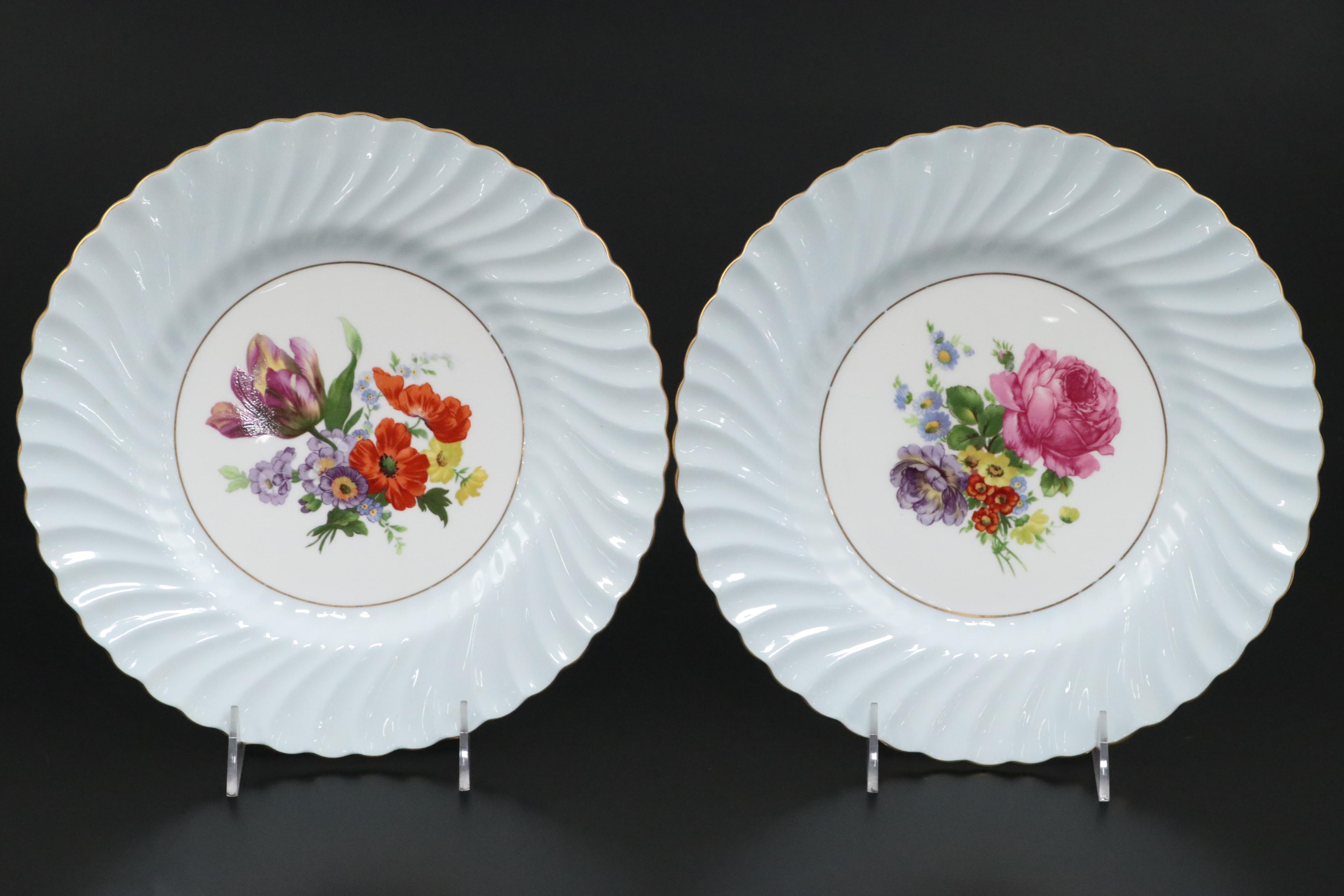 Minton Bone China Blue Swirl Rim Floral Pattern Dinner Plates, 1912-1950