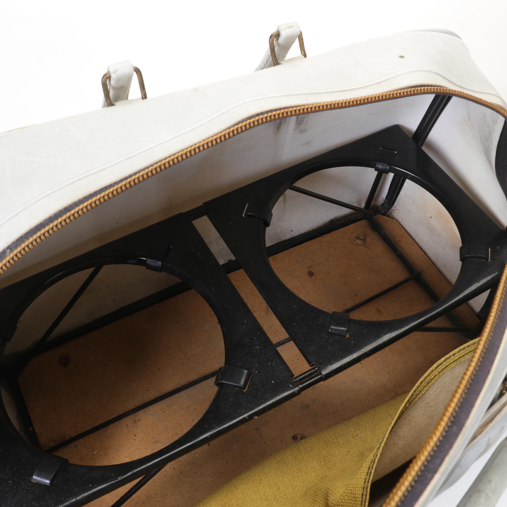 Columbia 300 Bowling Ball with Personalized 2-Ball Carrying Case