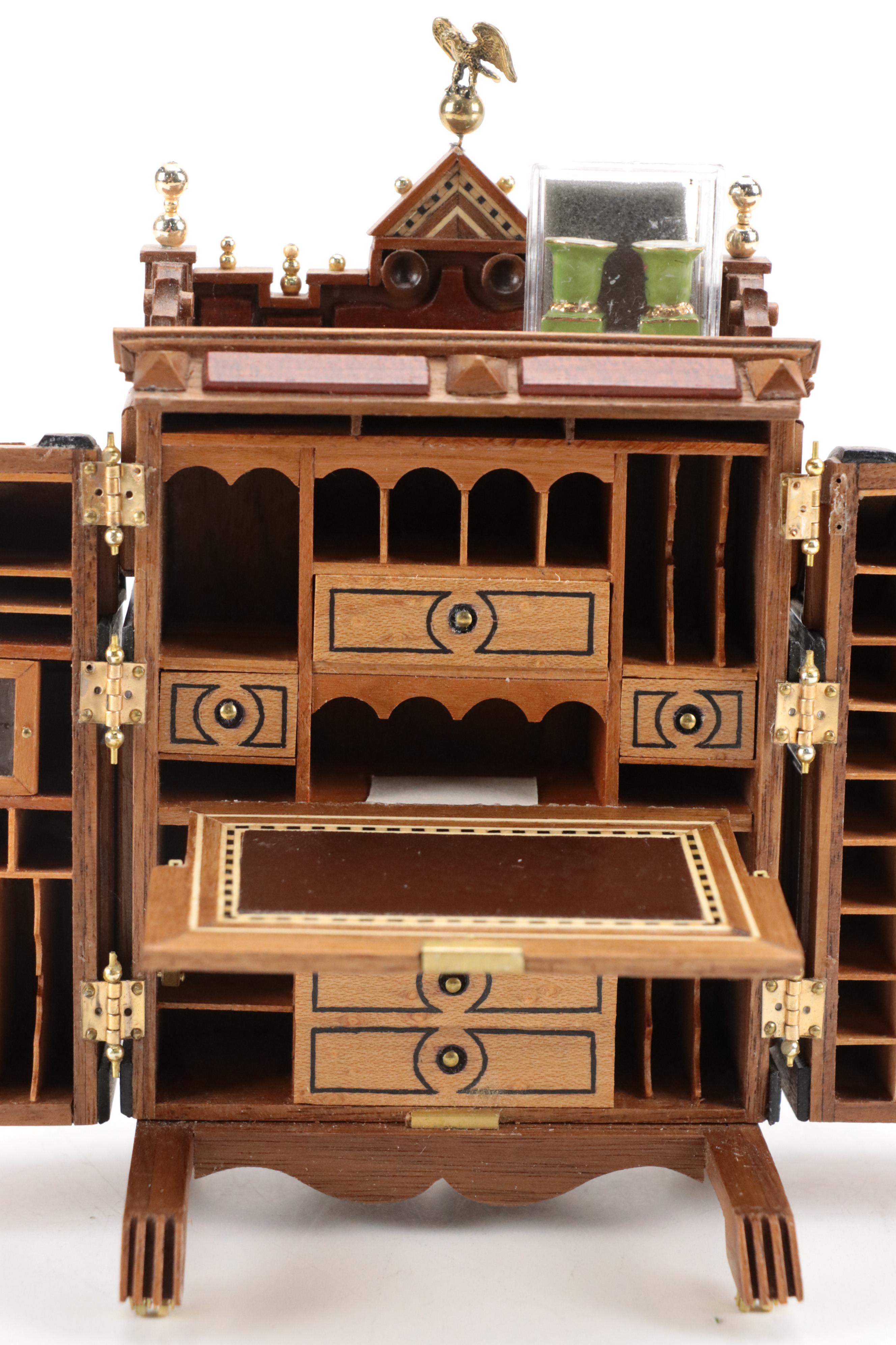 Miniature Victorian Style Wooden Wooten Desk