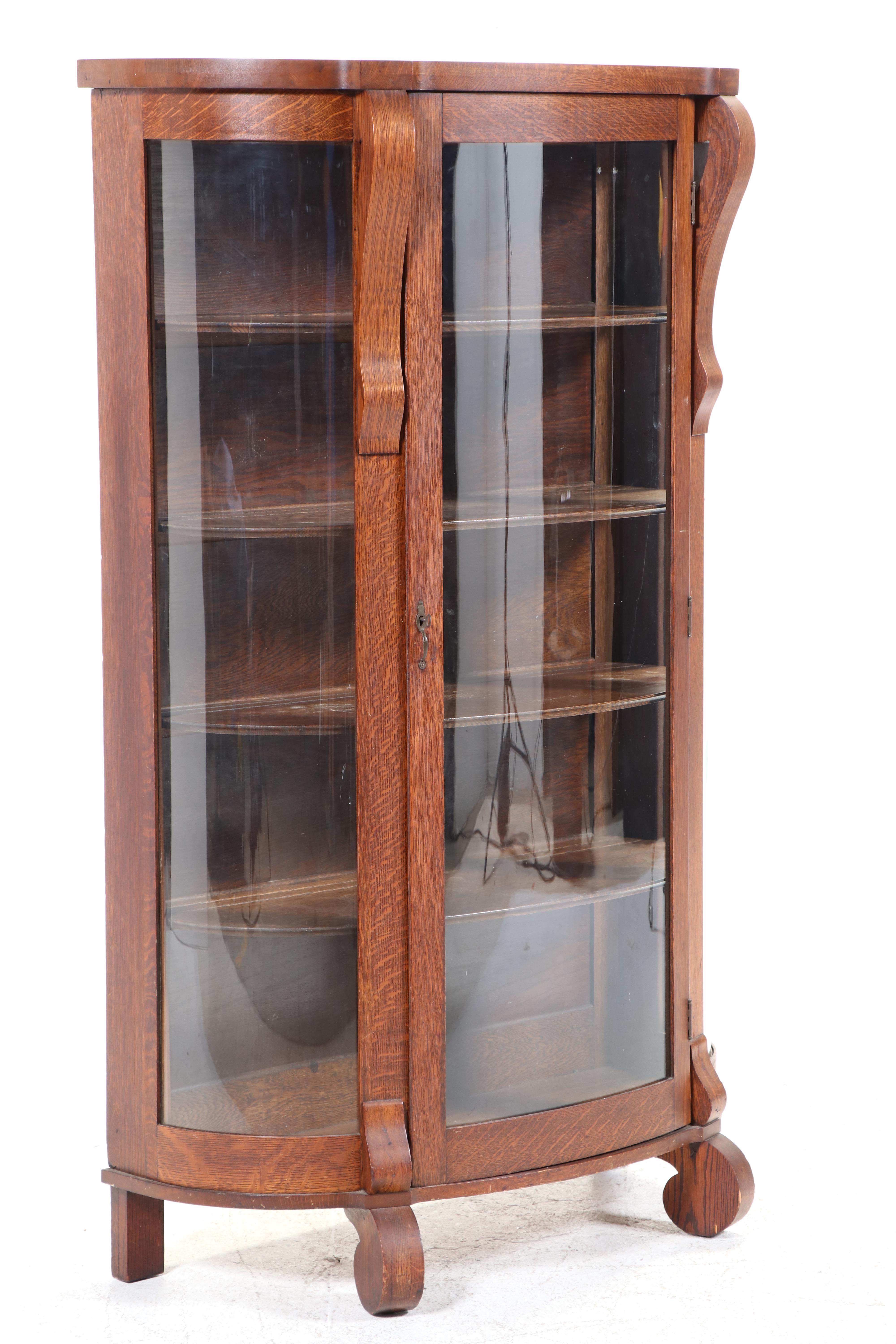 Gettysburg Furniture Co. Empire Revival Quartersawn Oak Bowfront Display Cabinet