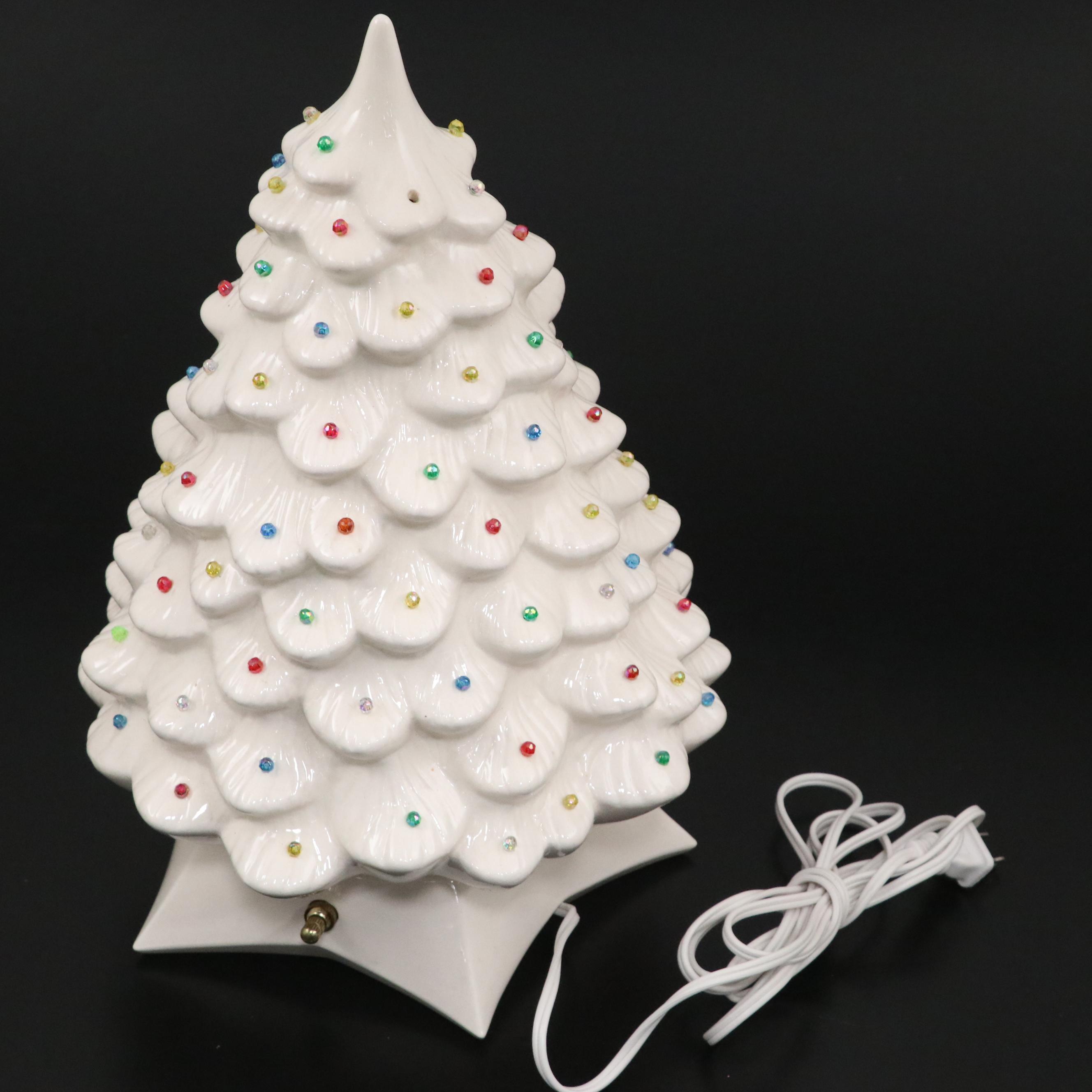 Holland Mold Illuminated Ceramic Christmas Tree Lamp