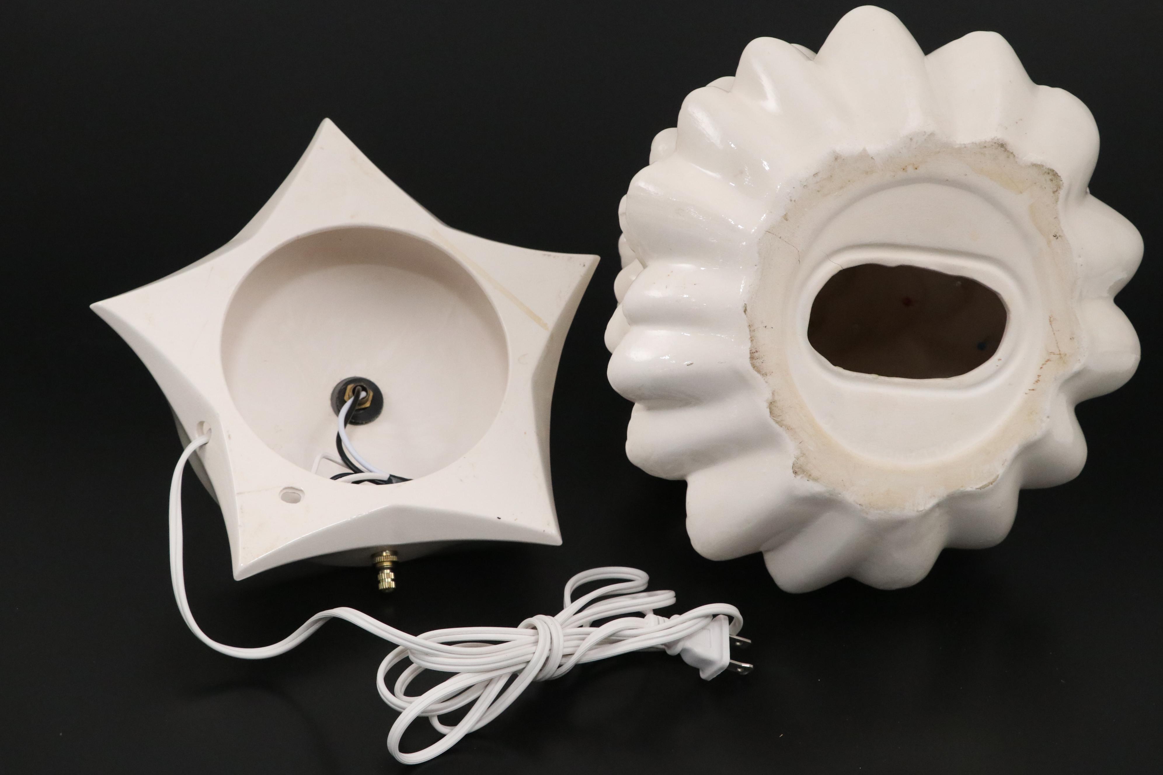 Holland Mold Illuminated Ceramic Christmas Tree Lamp