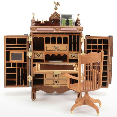 Miniature Victorian Style Wooden Wooten Desk