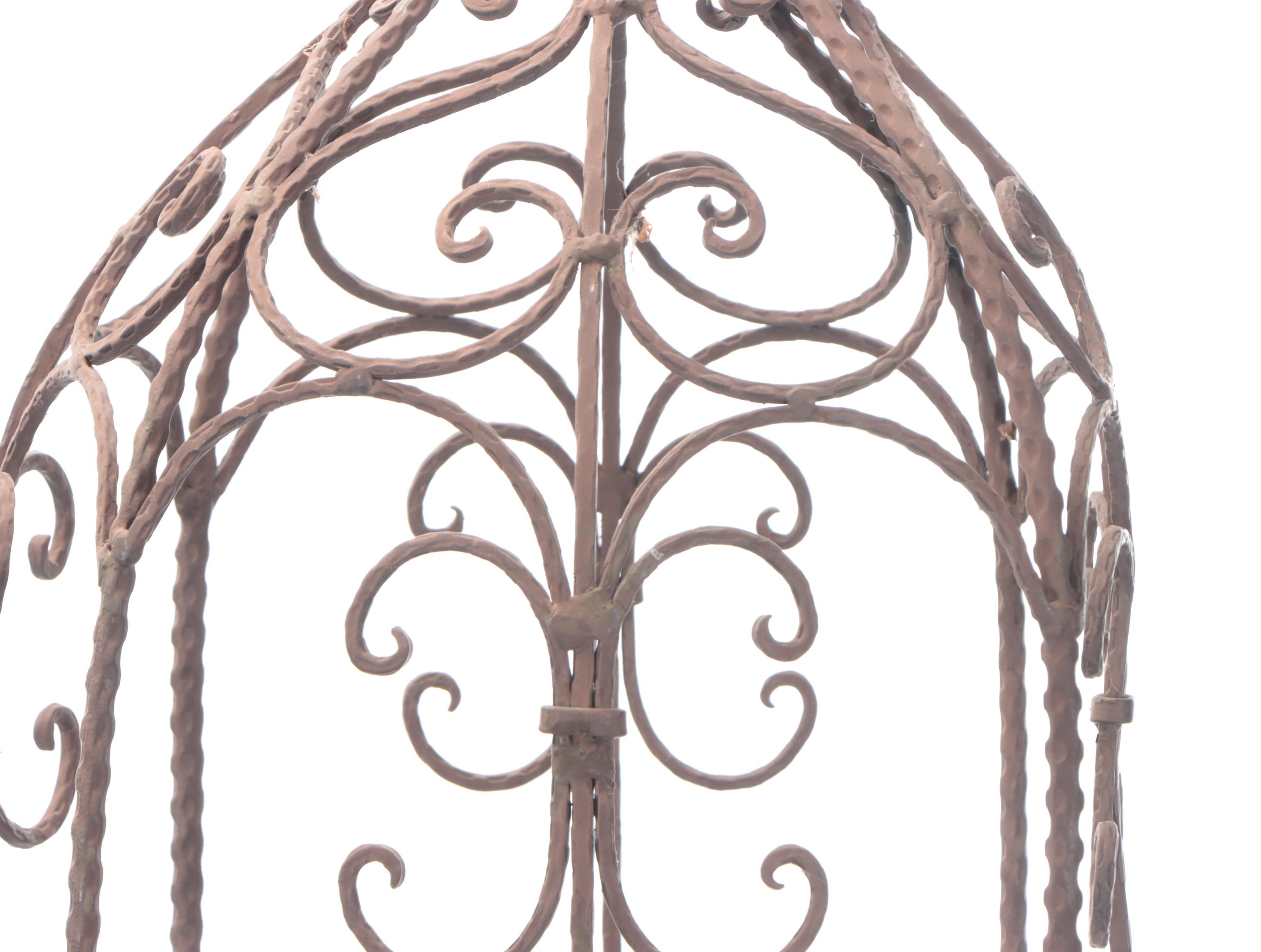 Fleur-de-Lis Motif Metal Topiary Trellis with Metal Planter