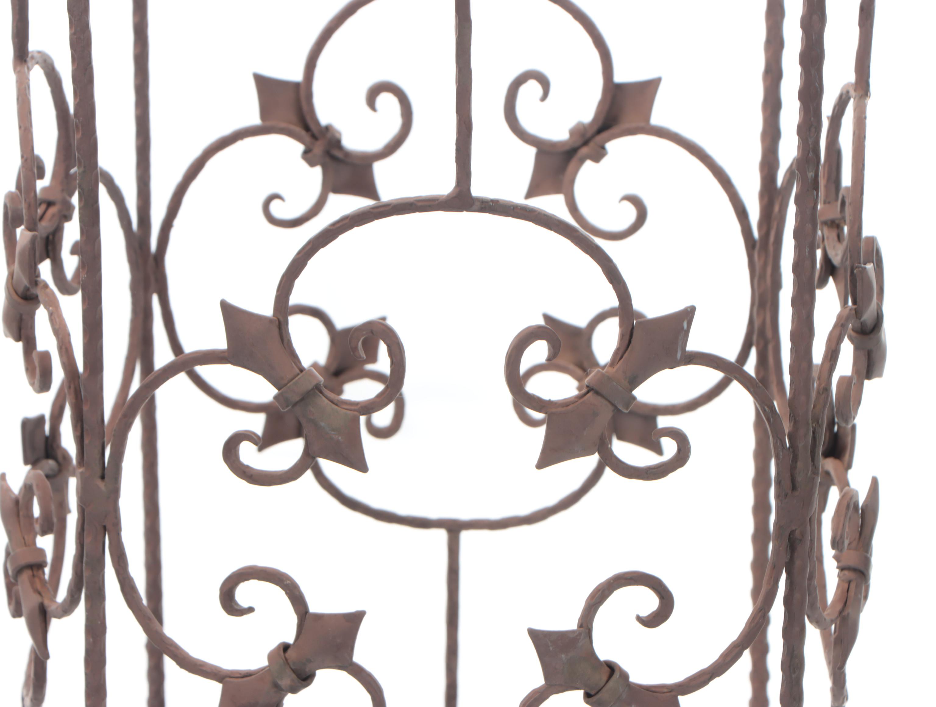 Fleur-de-Lis Motif Metal Topiary Trellis with Metal Planter