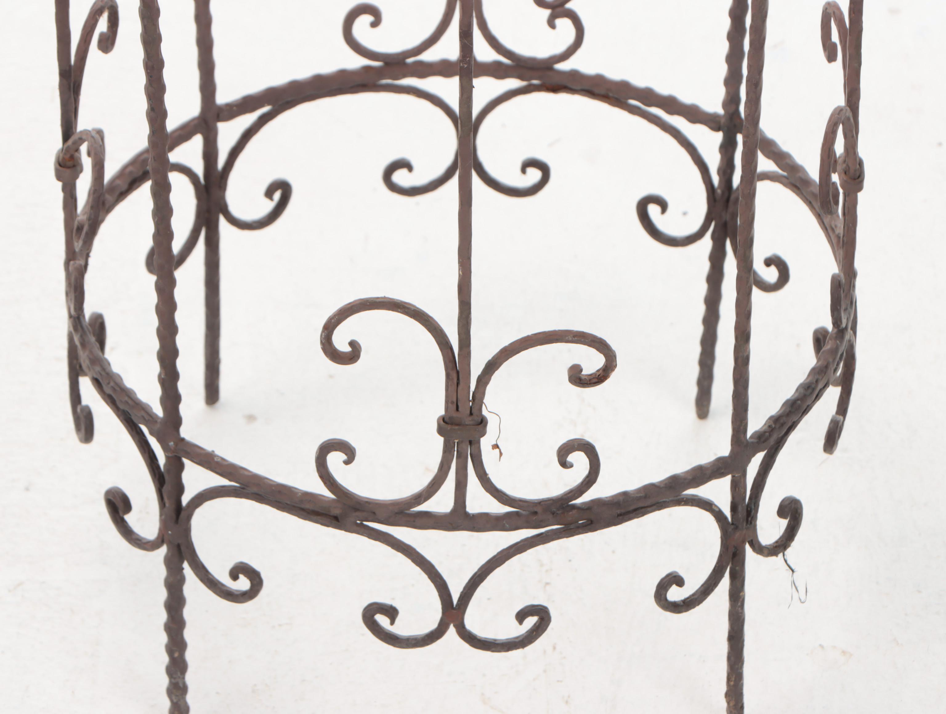 Fleur-de-Lis Motif Metal Topiary Trellis with Metal Planter