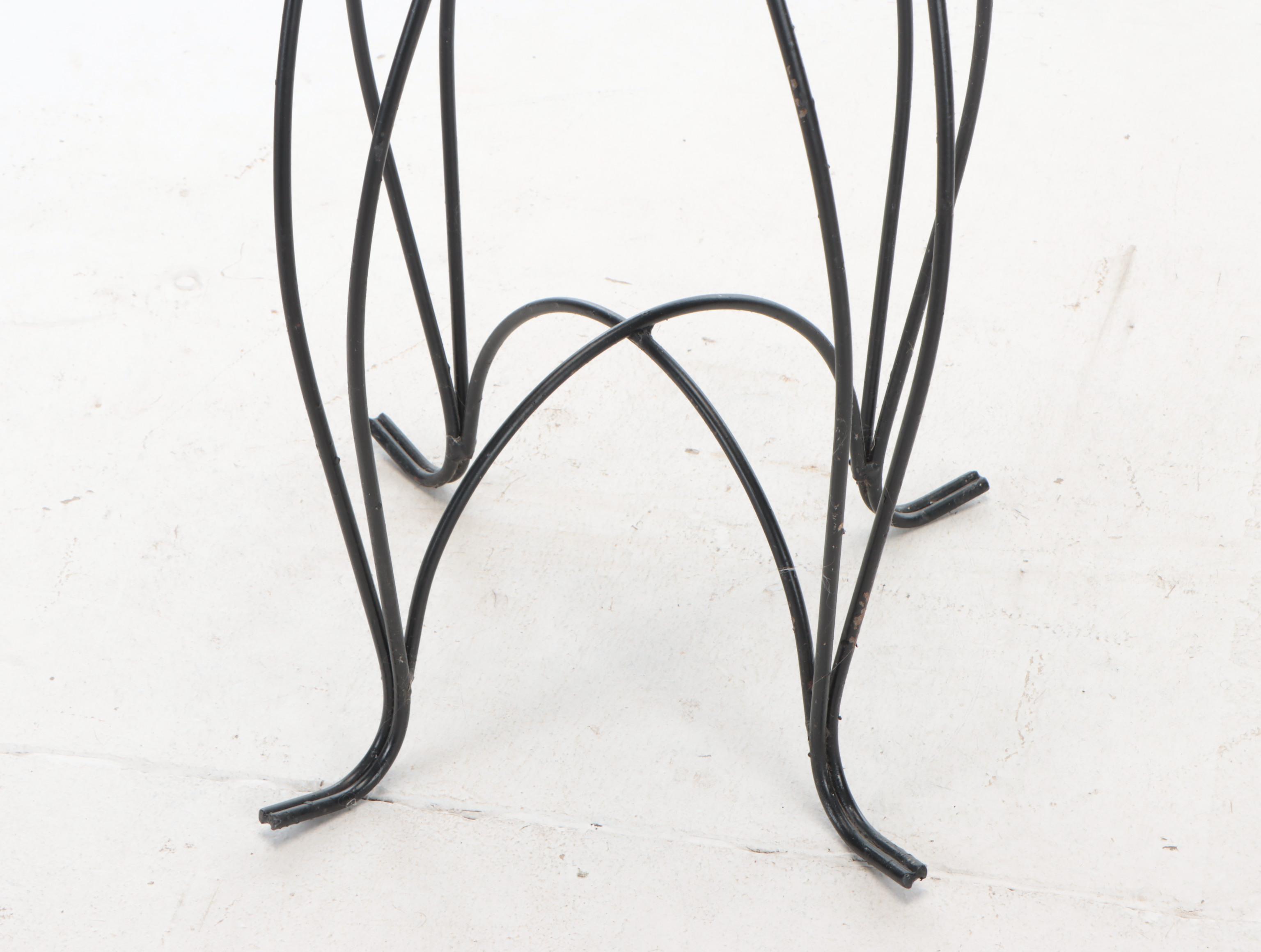 Fleur-de-Lis Motif Metal Topiary Trellis with Metal Planter