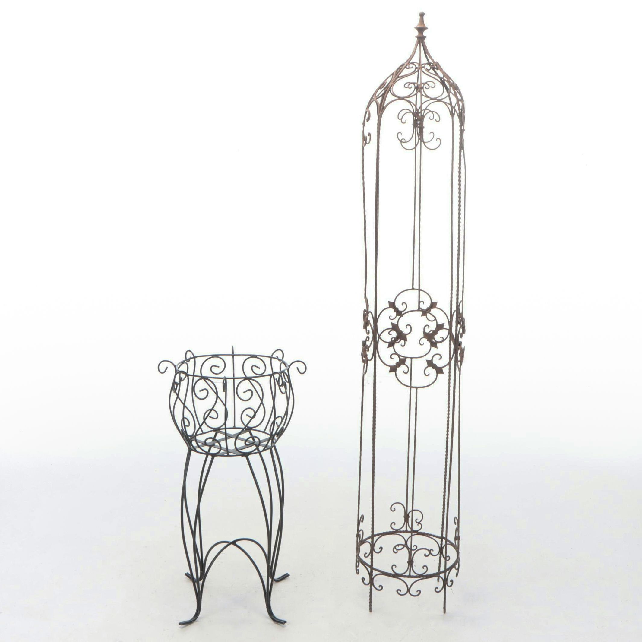 Fleur-de-Lis Motif Metal Topiary Trellis with Metal Planter