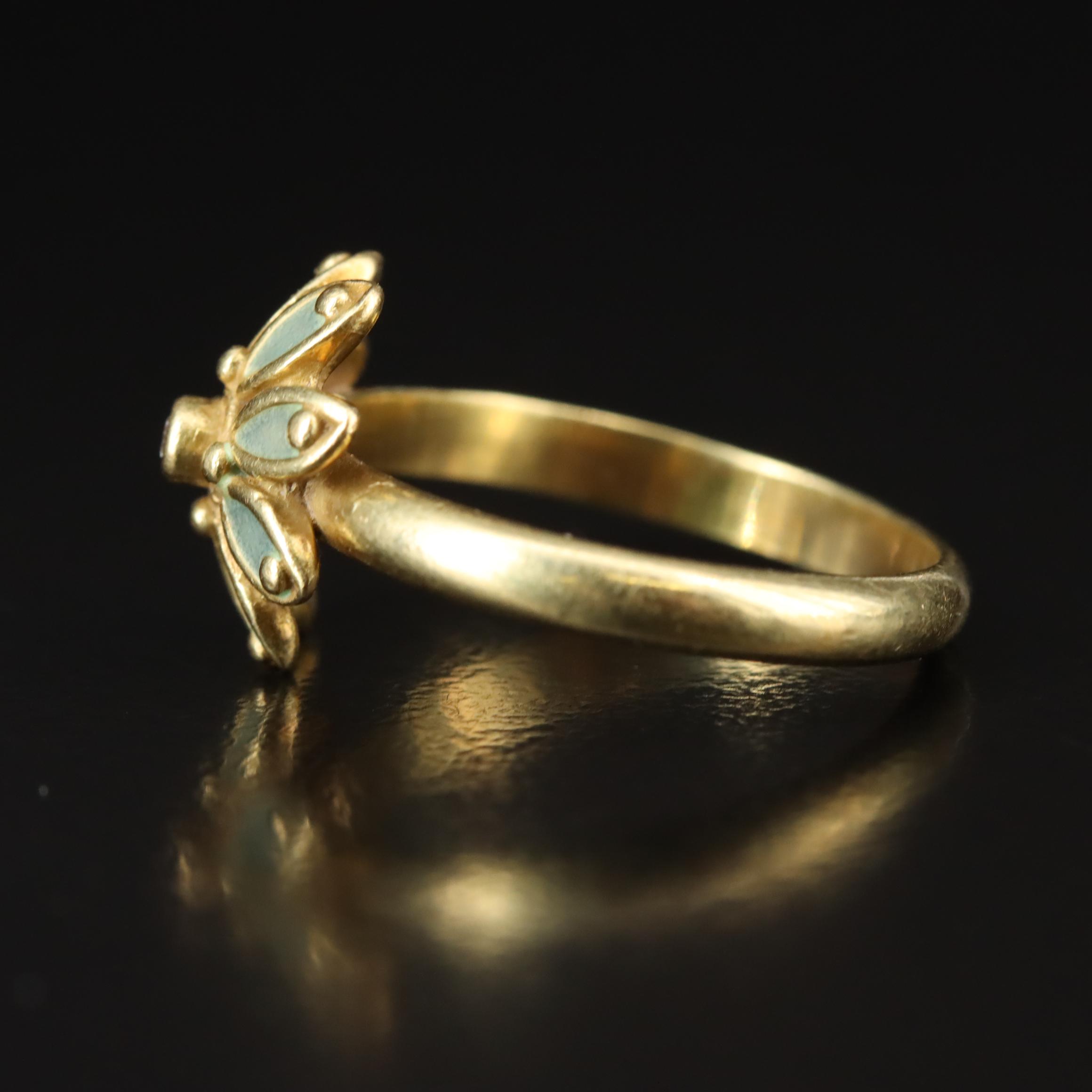 18K 0.02 CT Diamond and Enamel Flower Ring