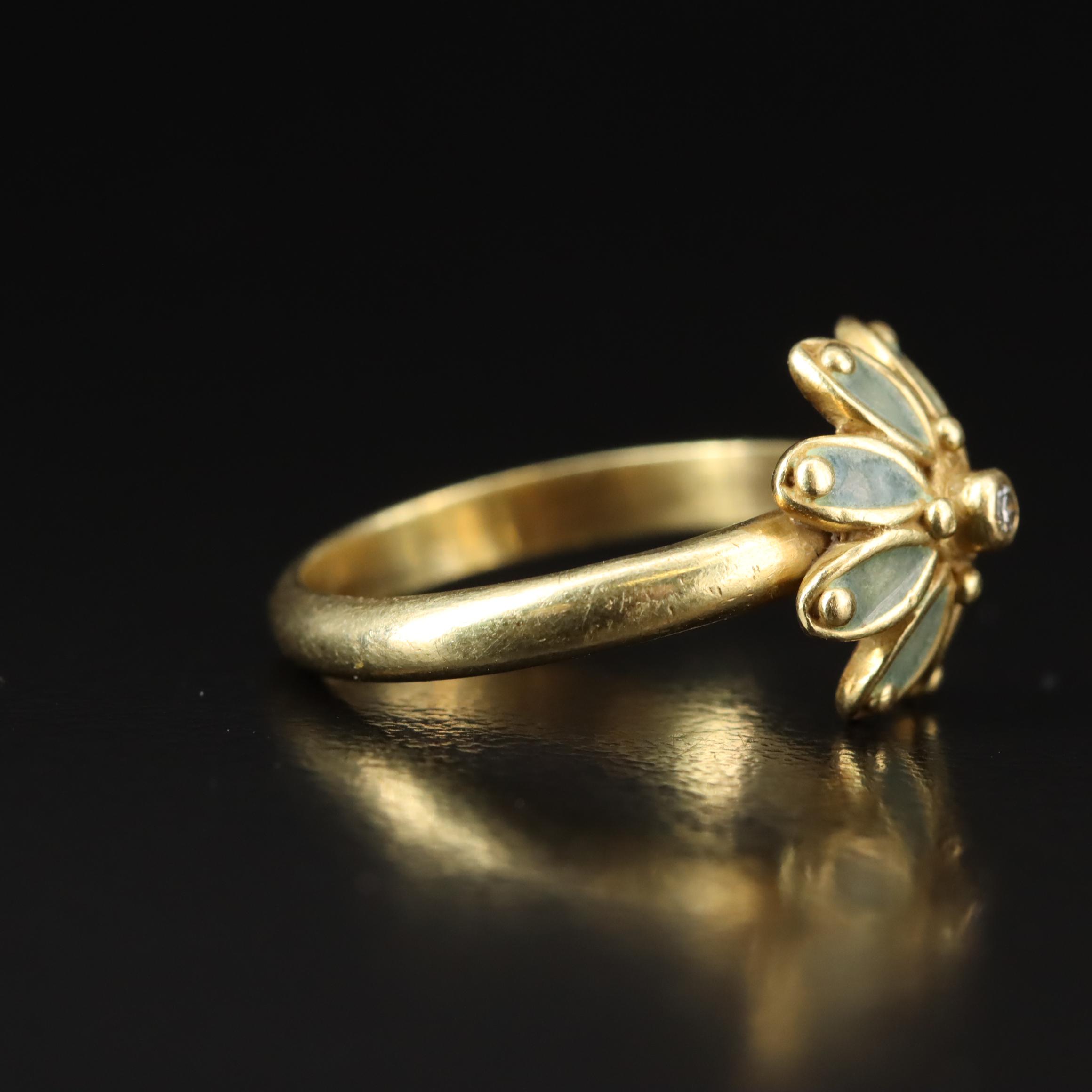 18K 0.02 CT Diamond and Enamel Flower Ring