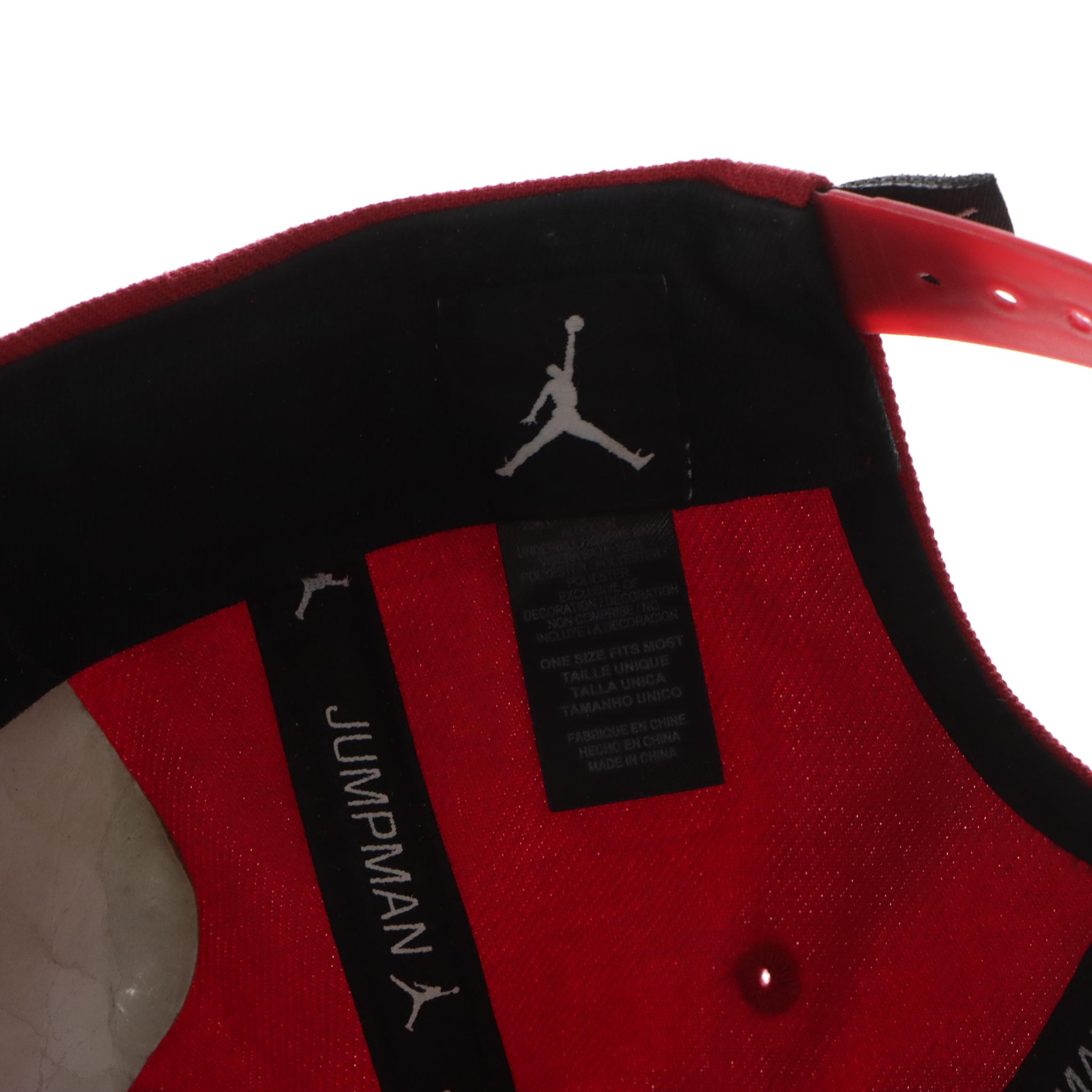 Men's 1996 Space Jam "Bugs #1" Jersey with Air Jordan/Hare Jordan Snapback Cap