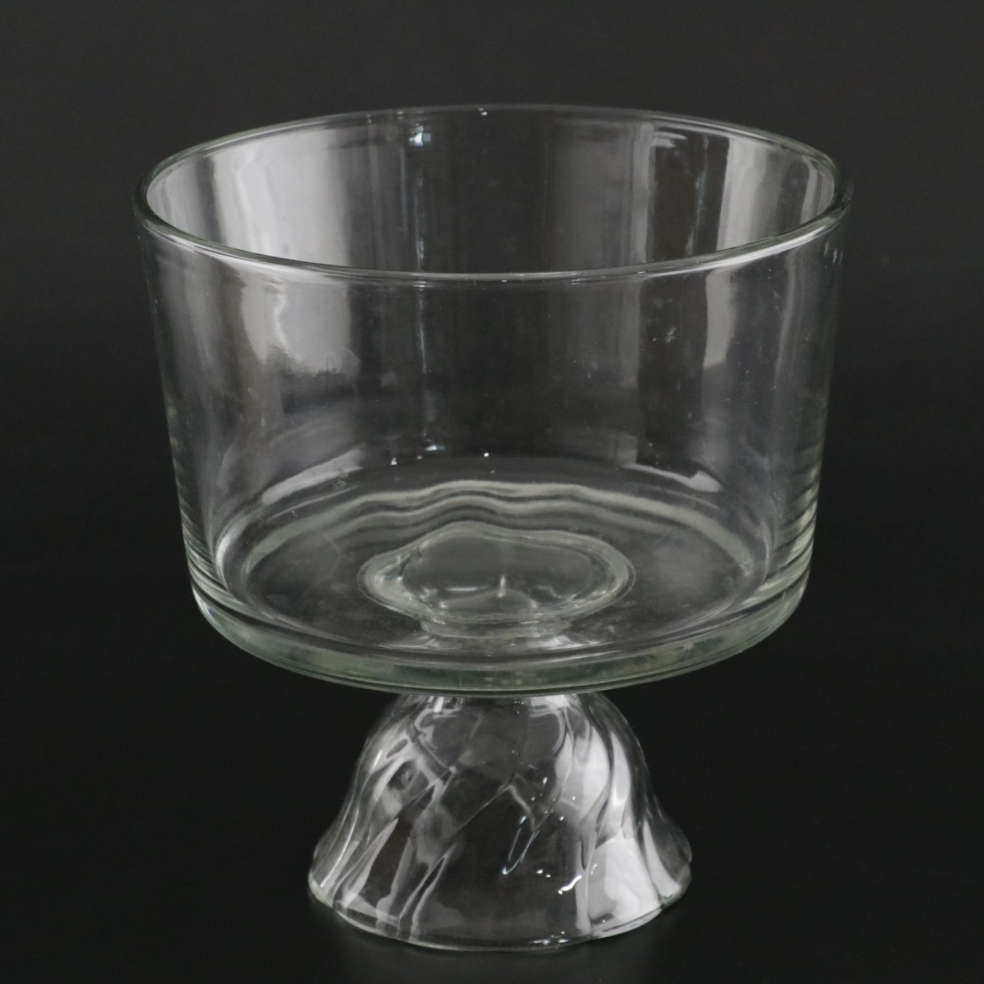 Pampered Chef Two-Piece Trifle Bowl With Lid and Trifle Bowl With Swirl Foot