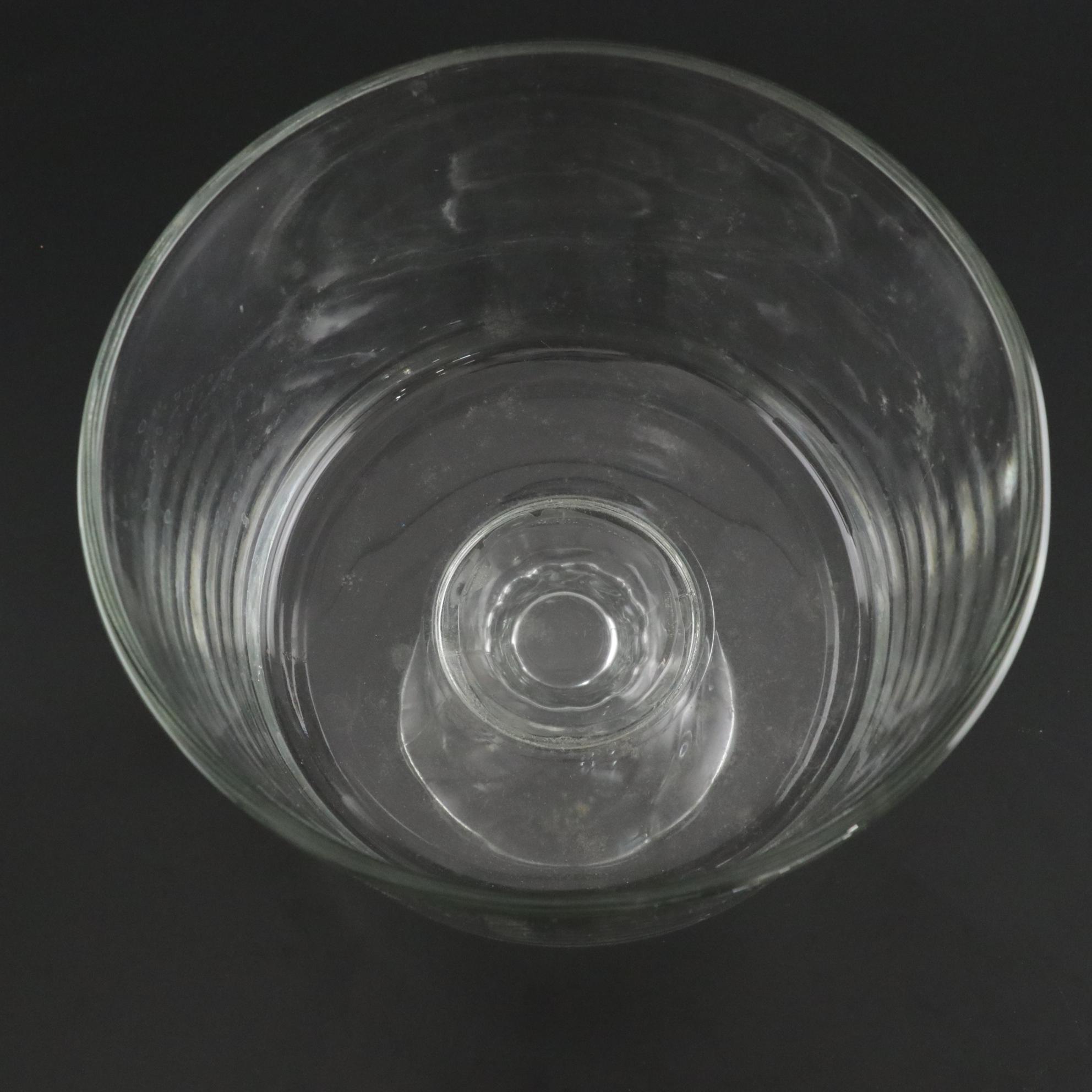 Pampered Chef Two-Piece Trifle Bowl With Lid and Trifle Bowl With Swirl Foot