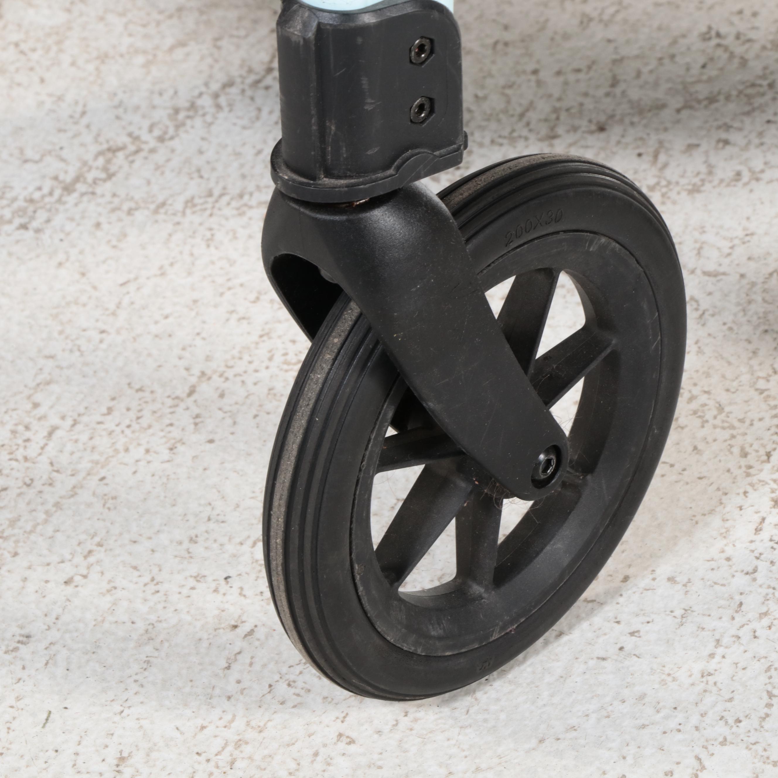 Rollz Motion Rollator and Wheelchair