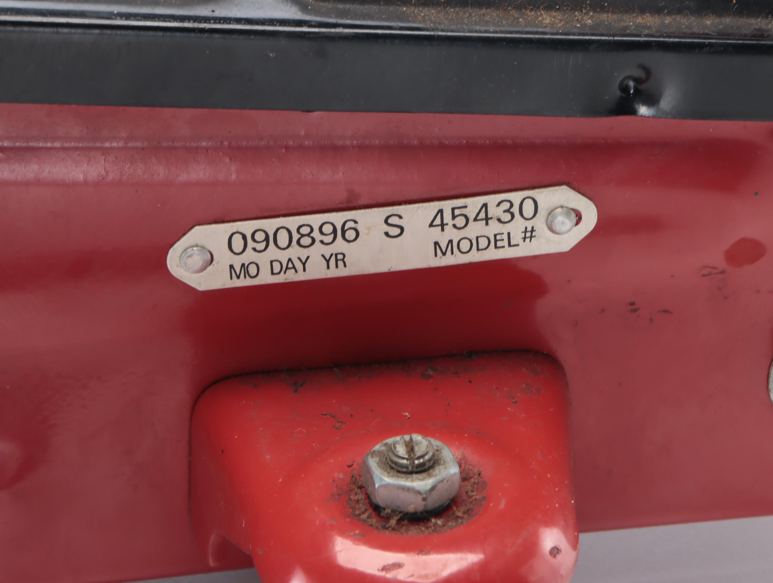 Spectrum Metal Battery Charger with Metal Hydraulic Floor Jack