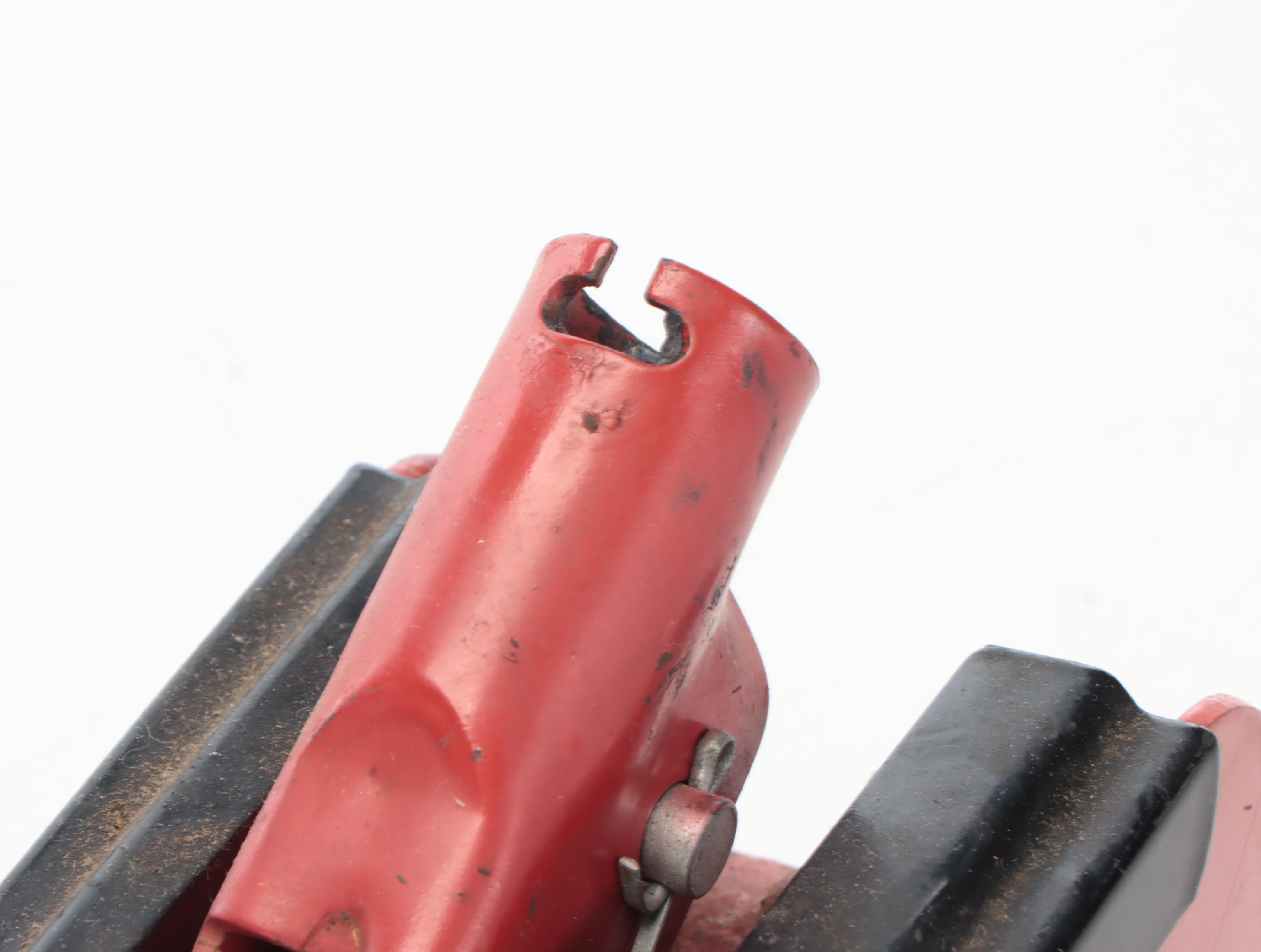 Spectrum Metal Battery Charger with Metal Hydraulic Floor Jack