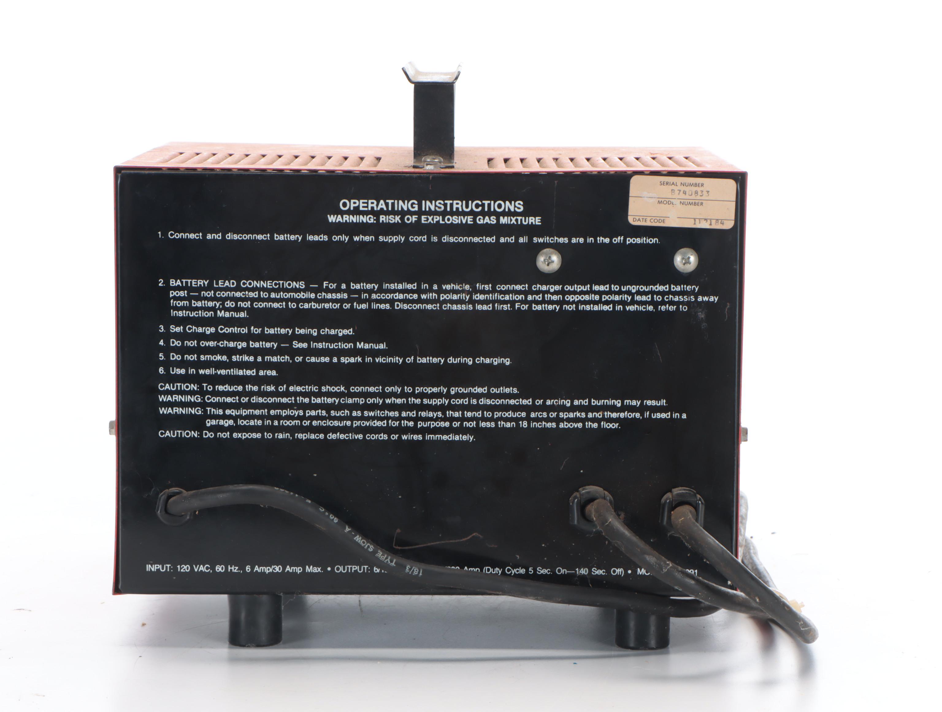 Spectrum Metal Battery Charger with Metal Hydraulic Floor Jack