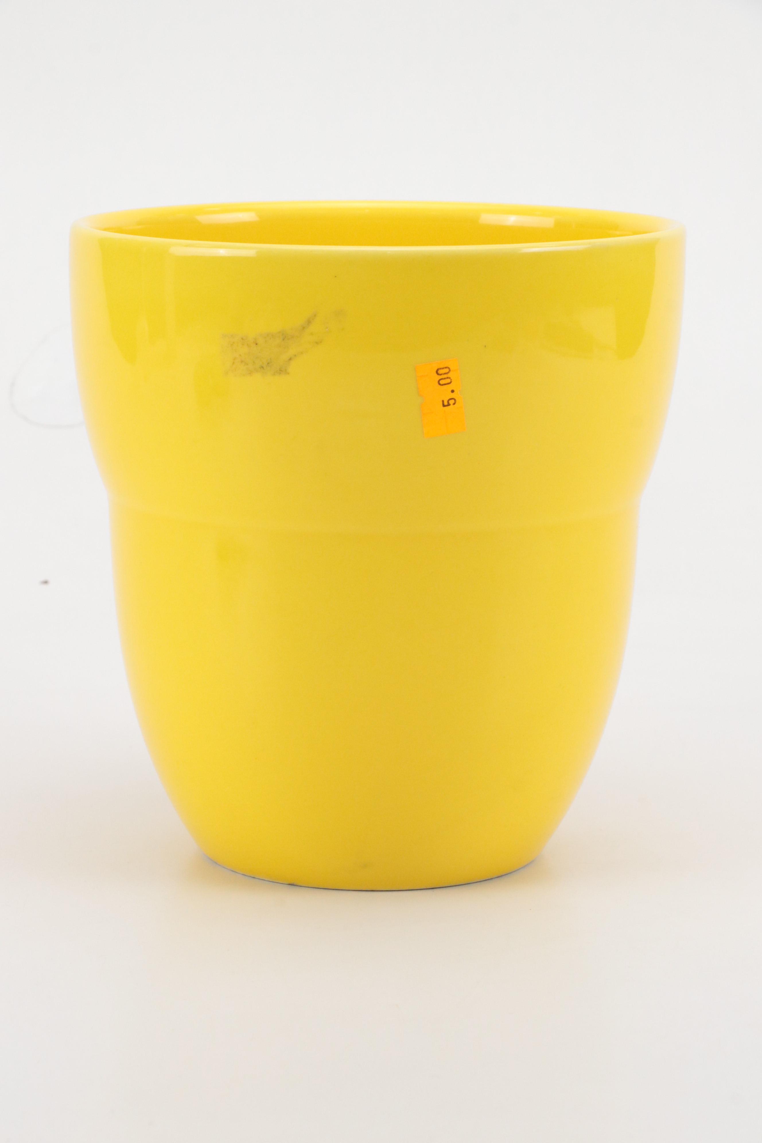 Empress "Windmere" Porcelain Dinner Plates with More Table Accessories