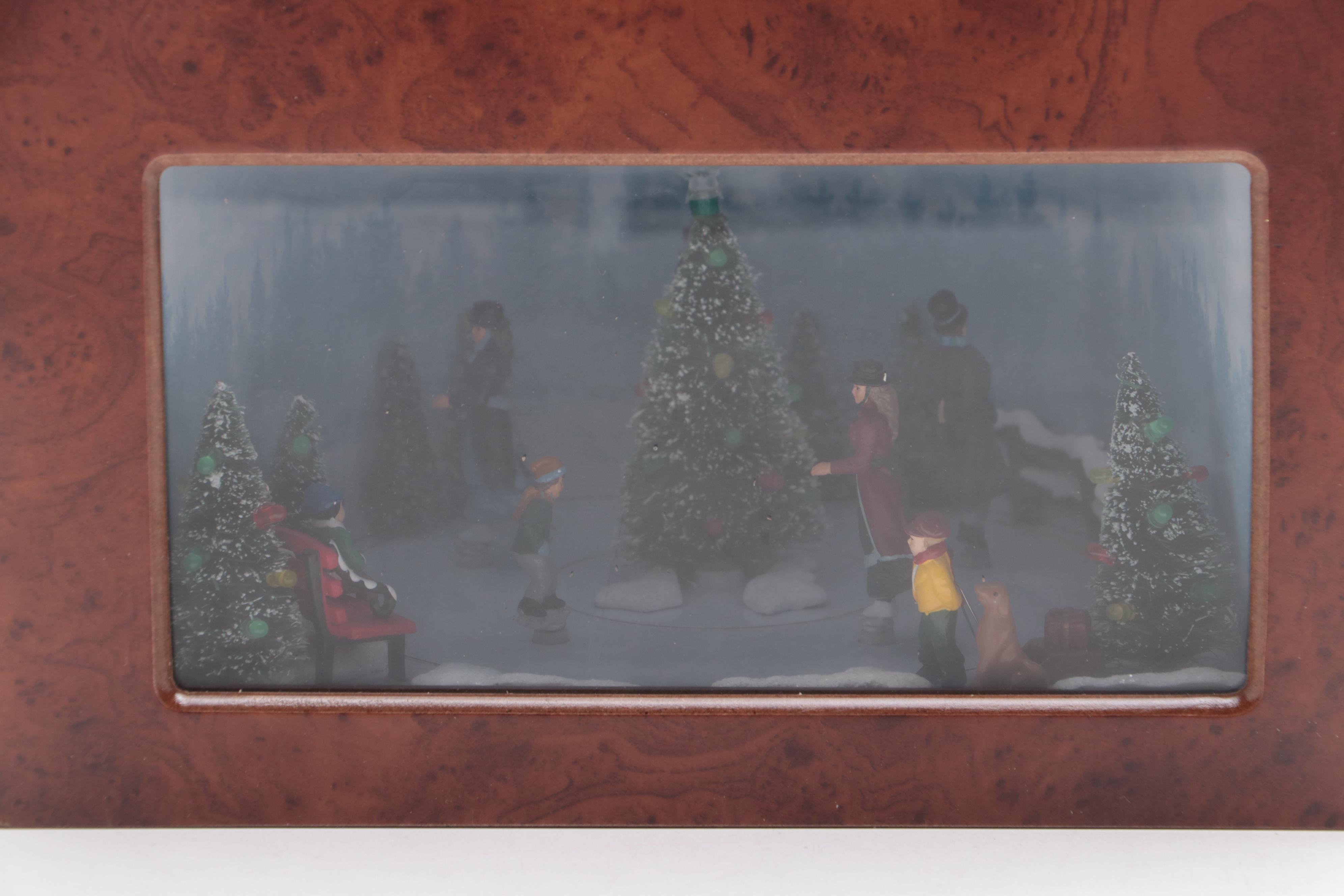 Mr. Christmas "Grand Animated Concertina" Original Classics Wood Music Box