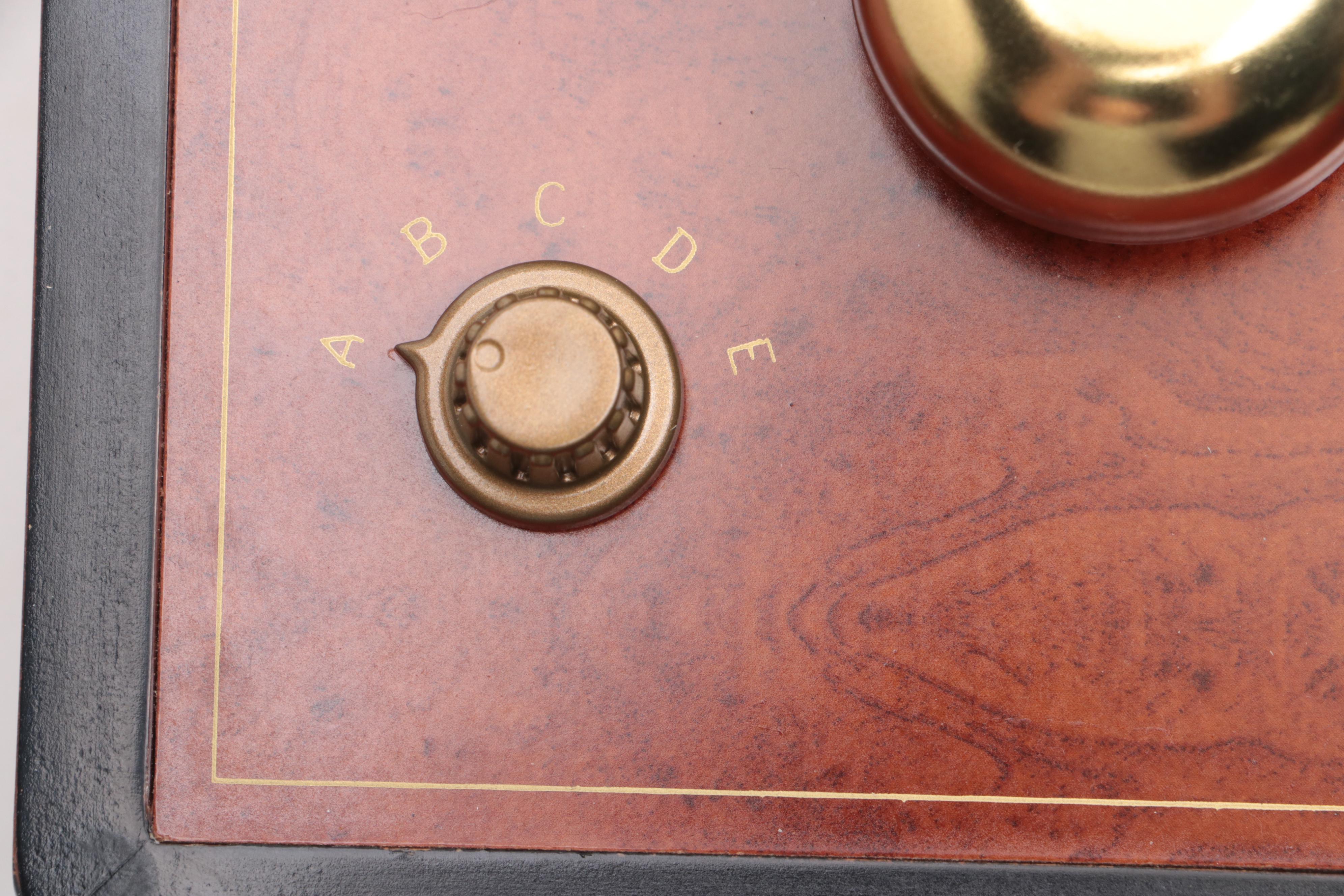 Mr. Christmas "Grand Animated Concertina" Original Classics Wood Music Box