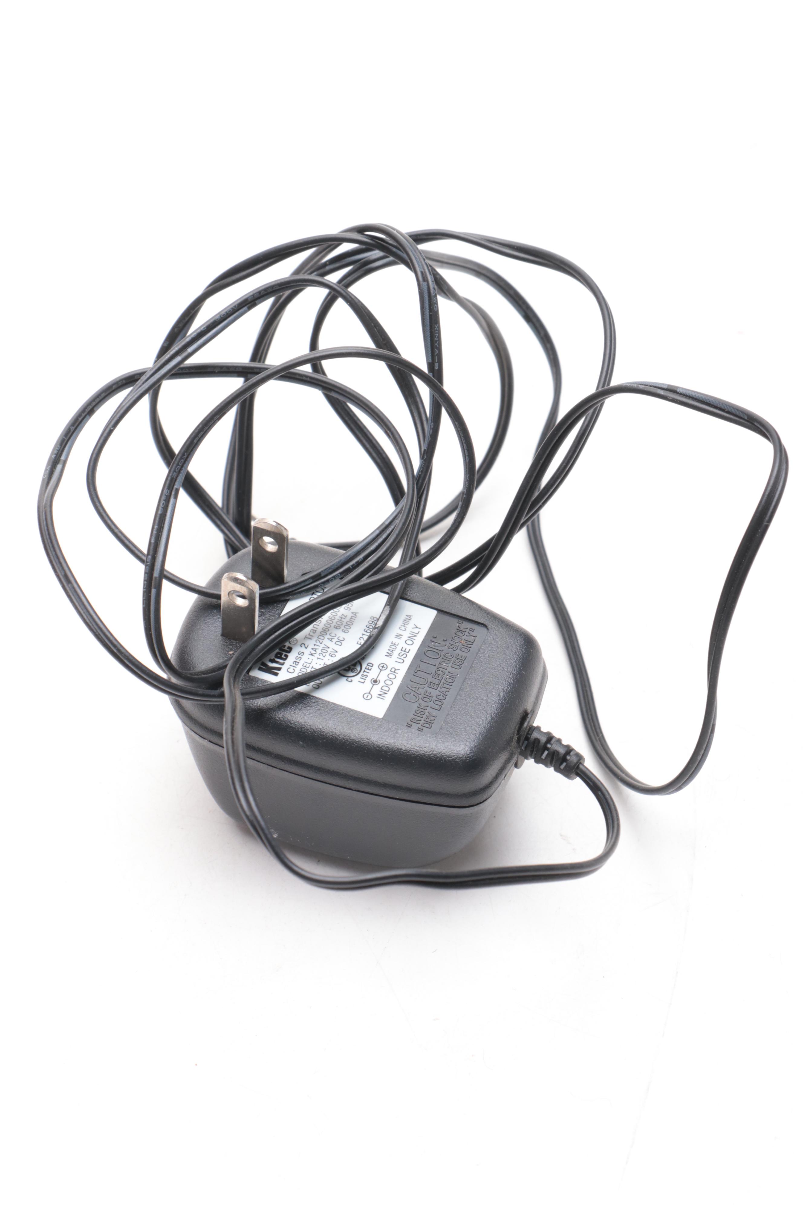 Mr. Christmas "Grand Animated Concertina" Original Classics Wood Music Box