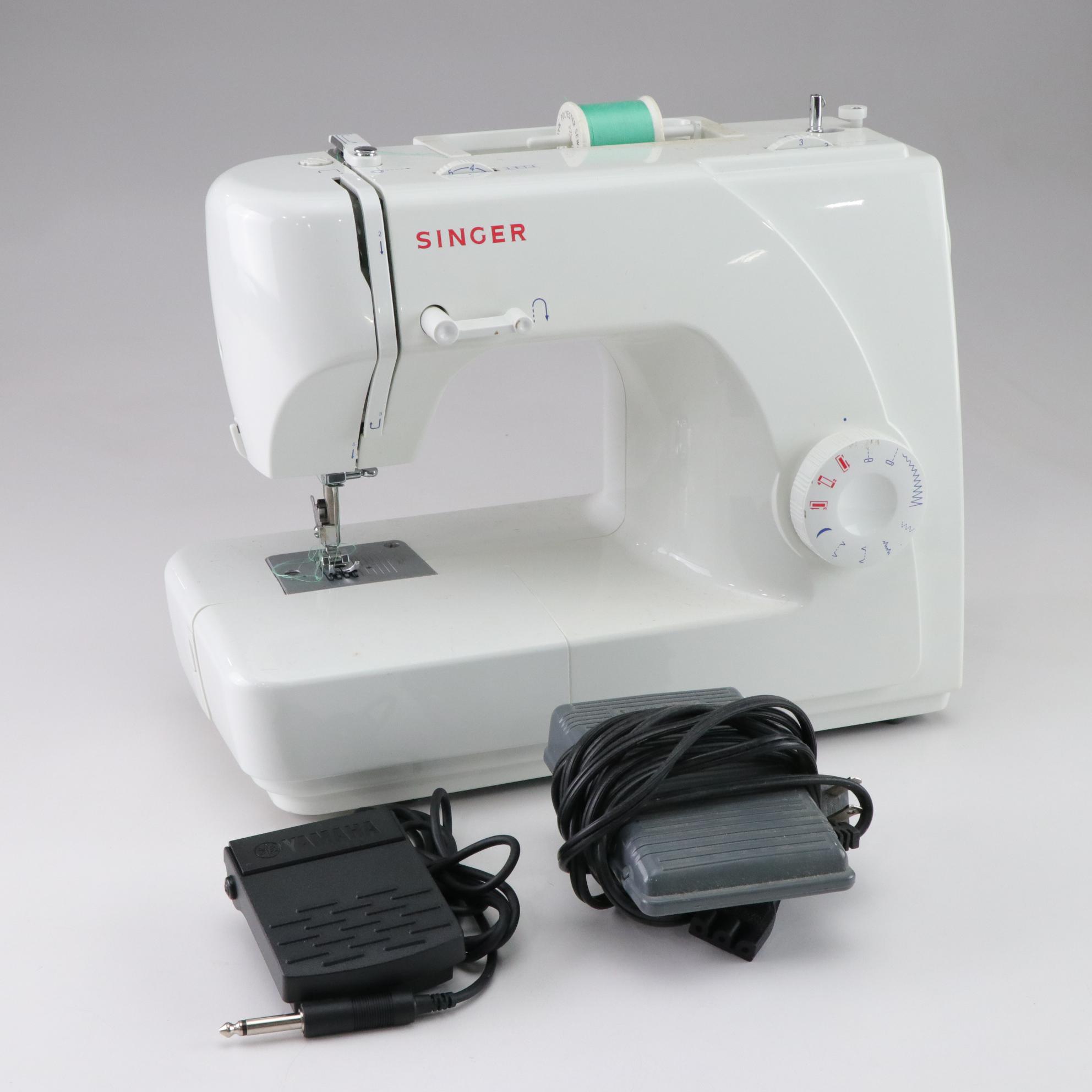 Singer Model 1507 Portable Electric Sewing Machine, Late 20th to 21st Century
