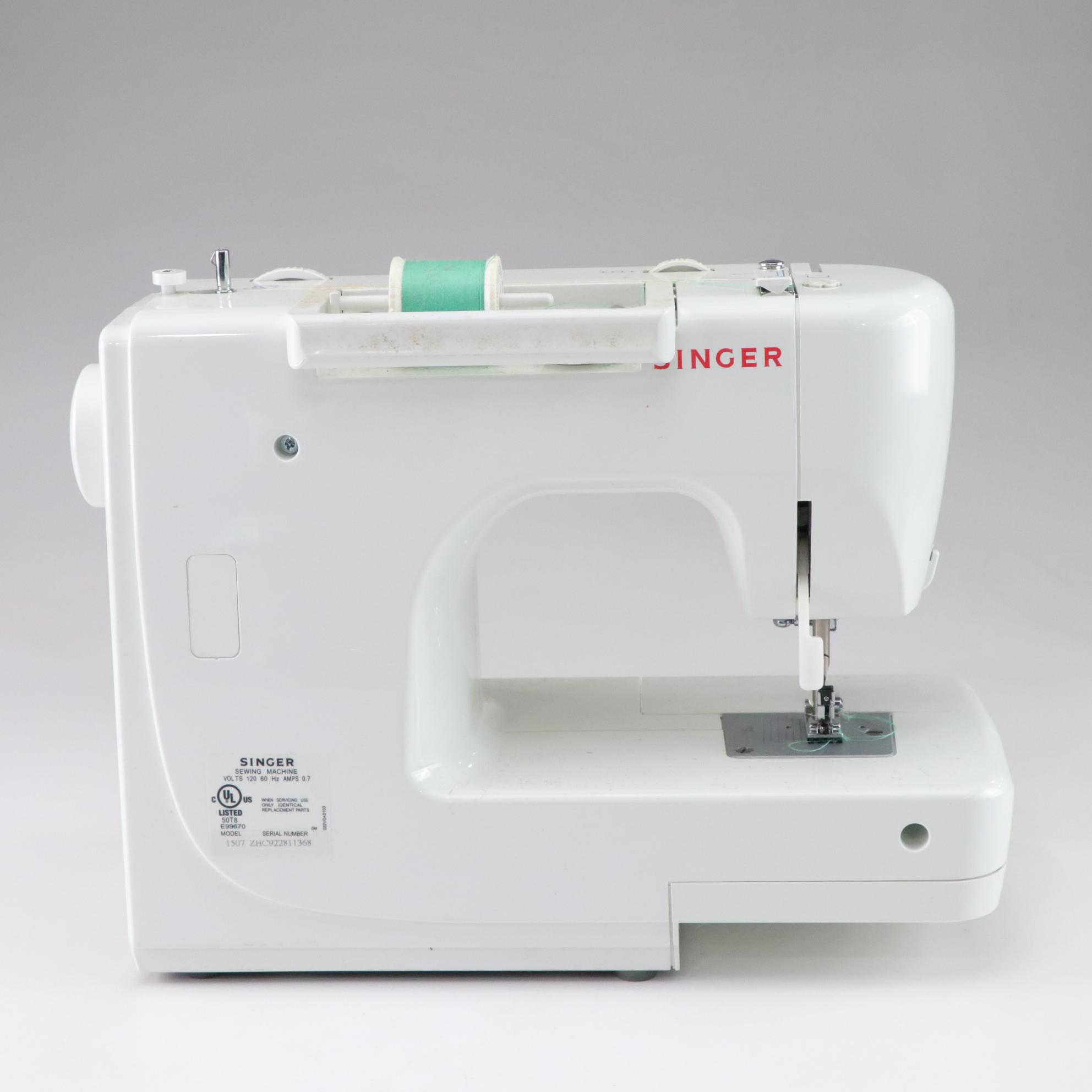 Singer Model 1507 Portable Electric Sewing Machine, Late 20th to 21st Century