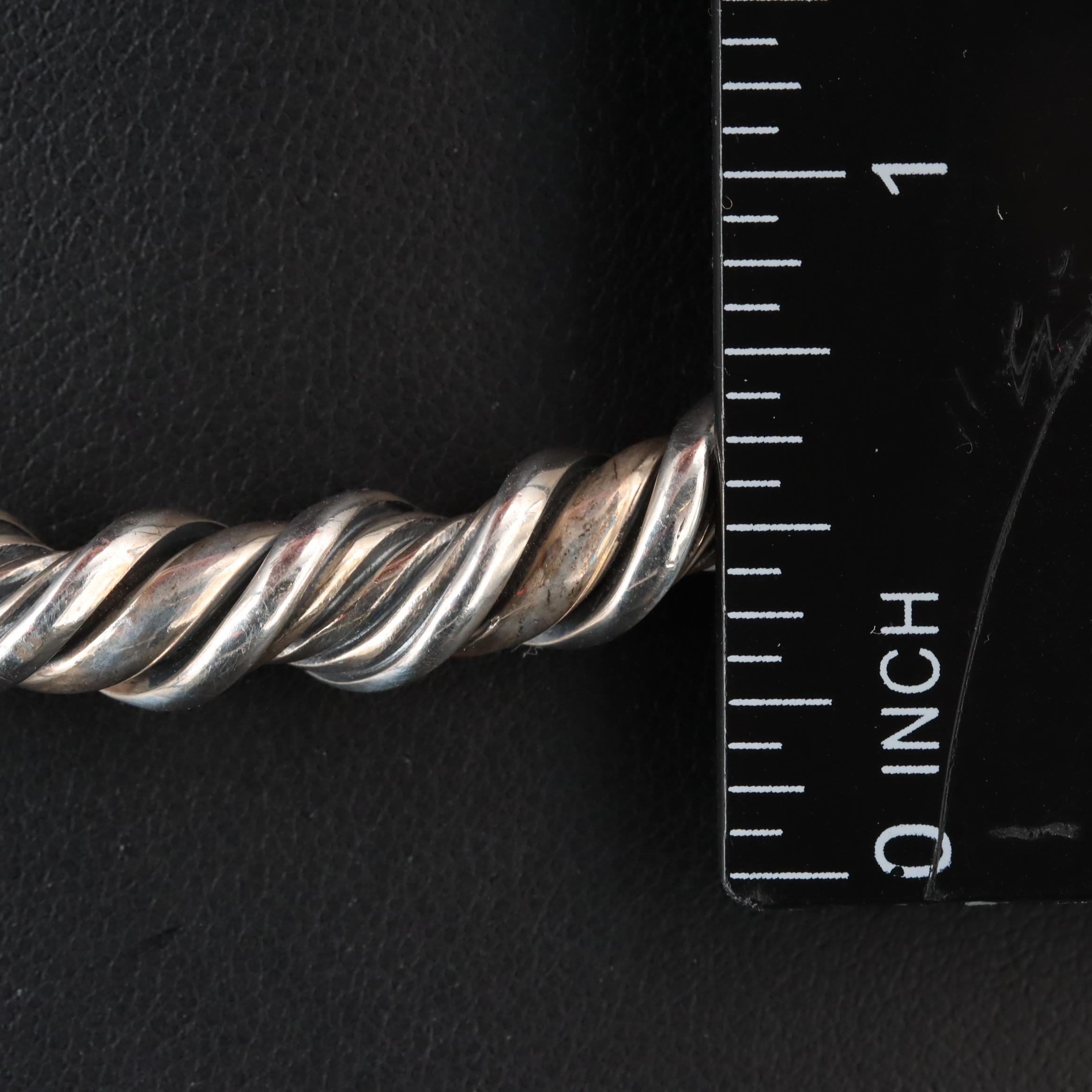 Sterling Fluted Collar