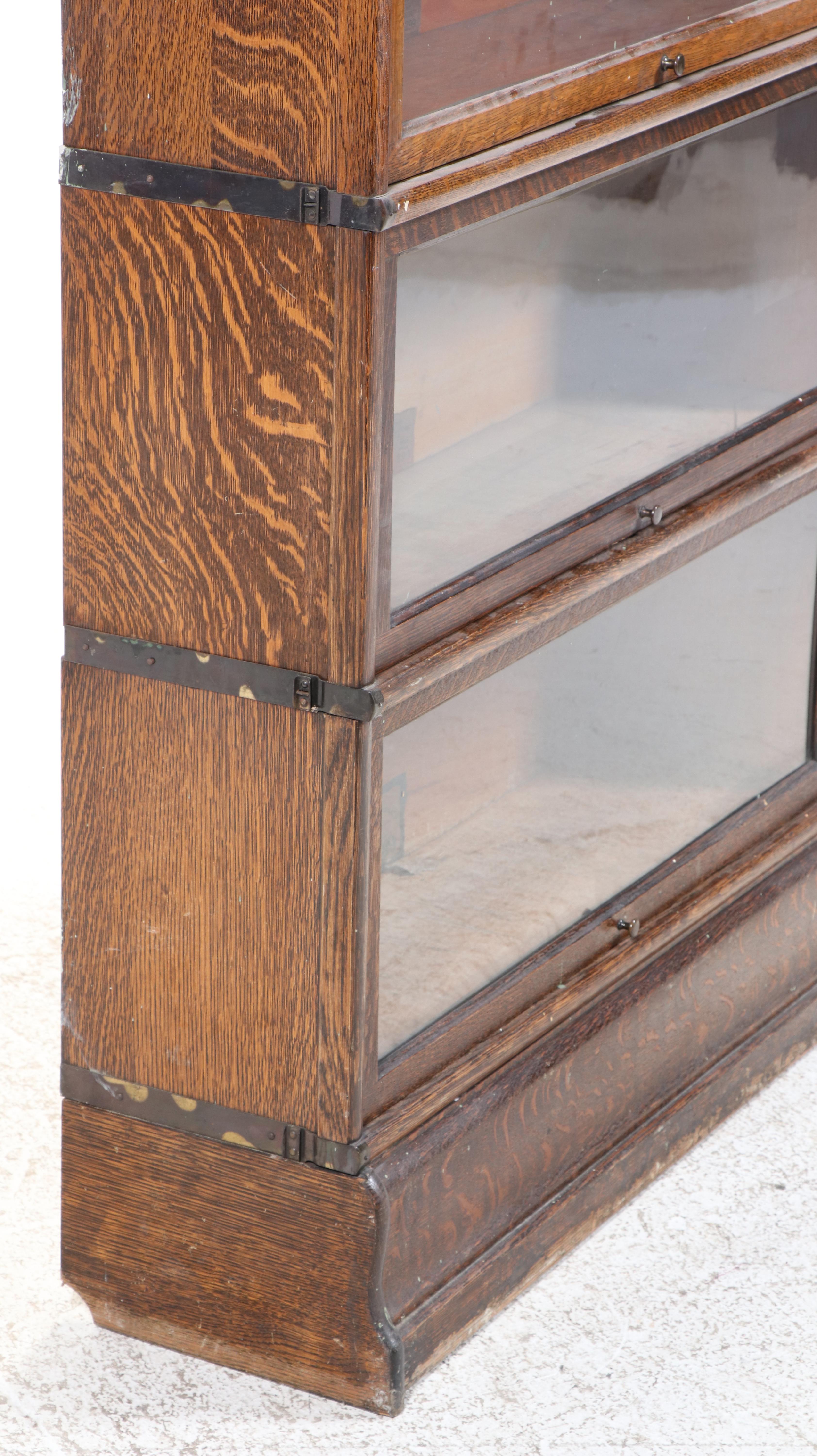 Globe-Wernicke Quartersawn Oak Six-Stack Barrister's Bookcase, Early 20th C