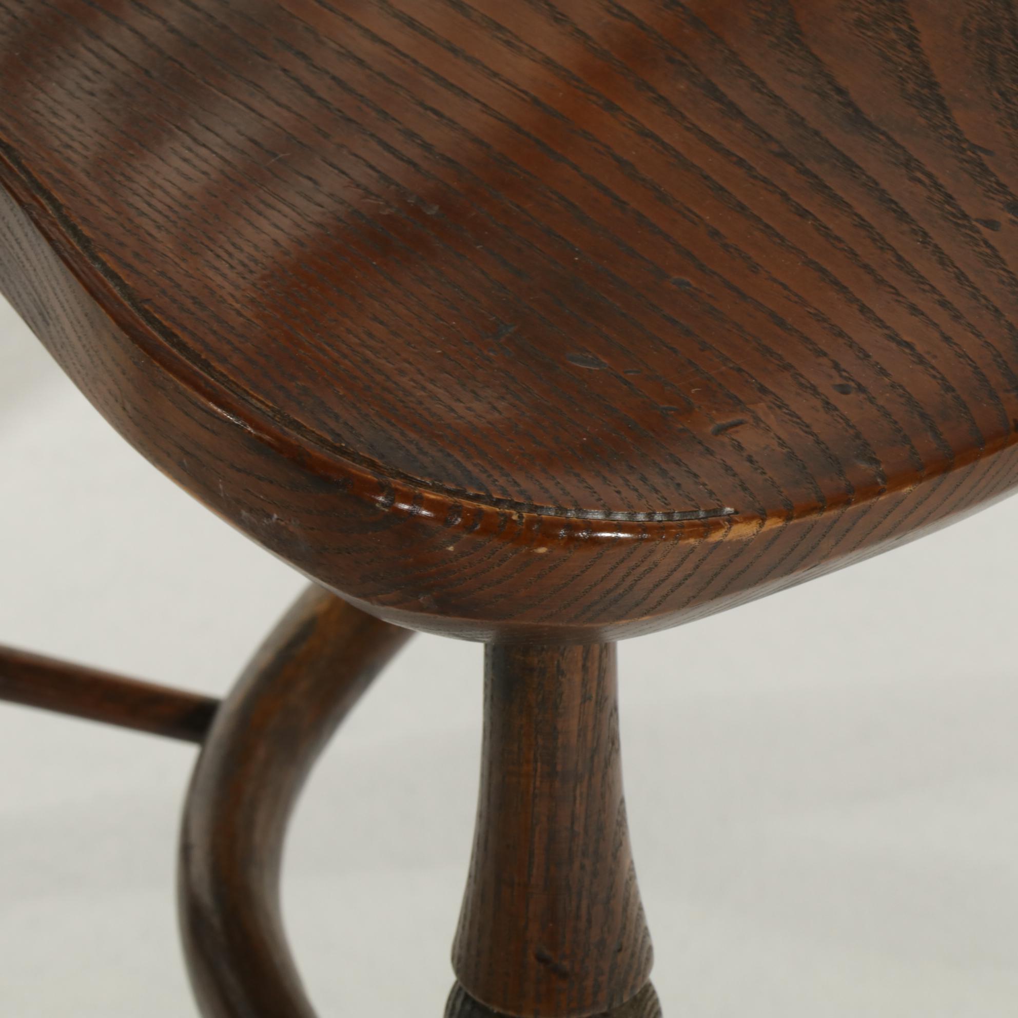 Thames Valley Style Pierced-Splat Reproduction Windsor Side Chairs