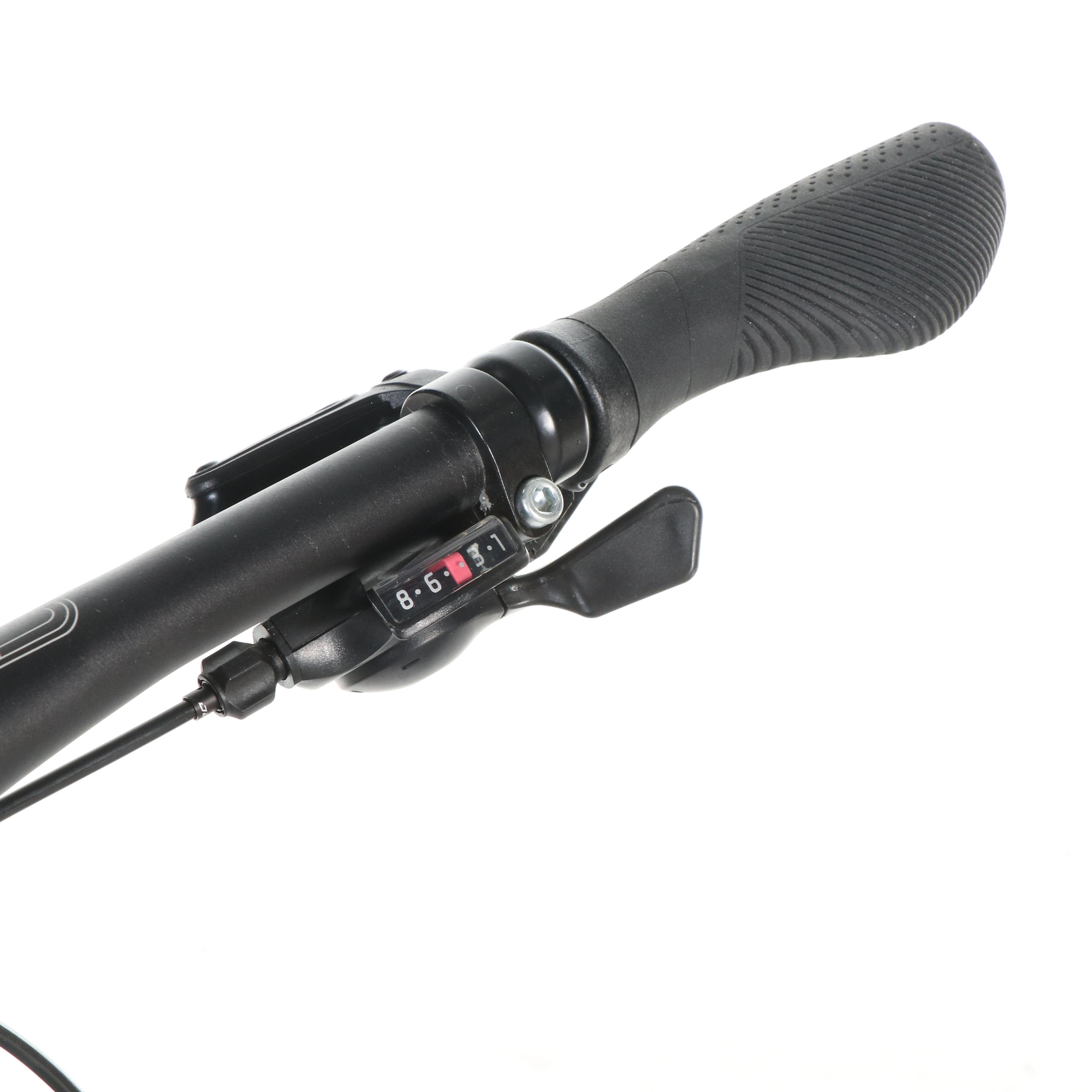 Cannondale Quick CX 4 Hybrid Medium Bicycle in Matte Black, Contemporary