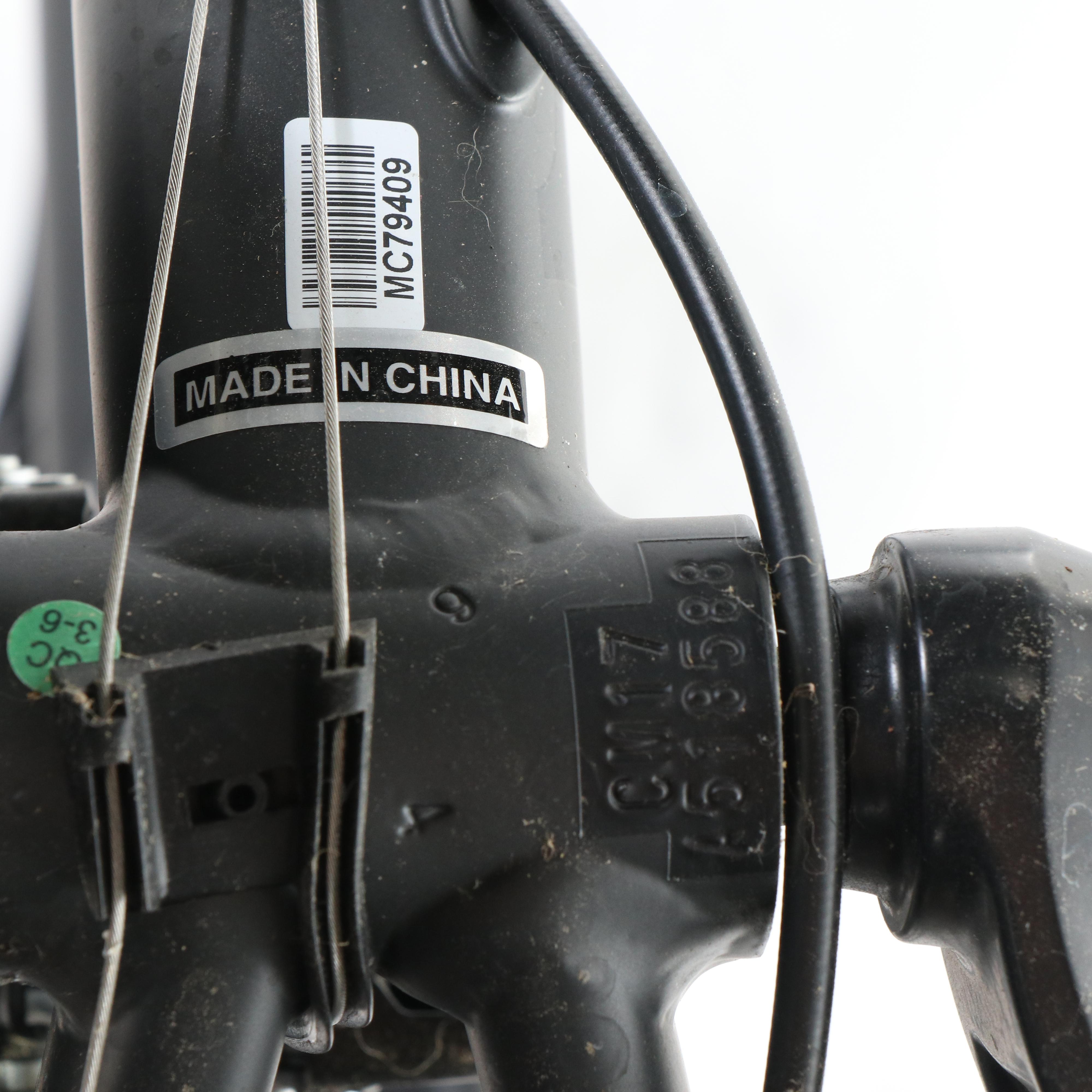 Cannondale Quick CX 4 Hybrid Medium Bicycle in Matte Black, Contemporary