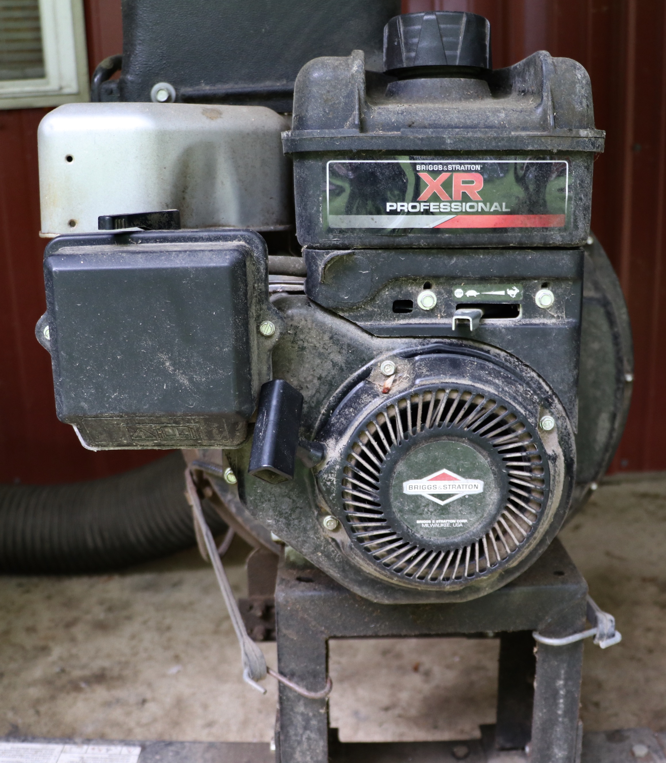 AgriFab Hard Top Mow-N-Vac Lawn Vacuum