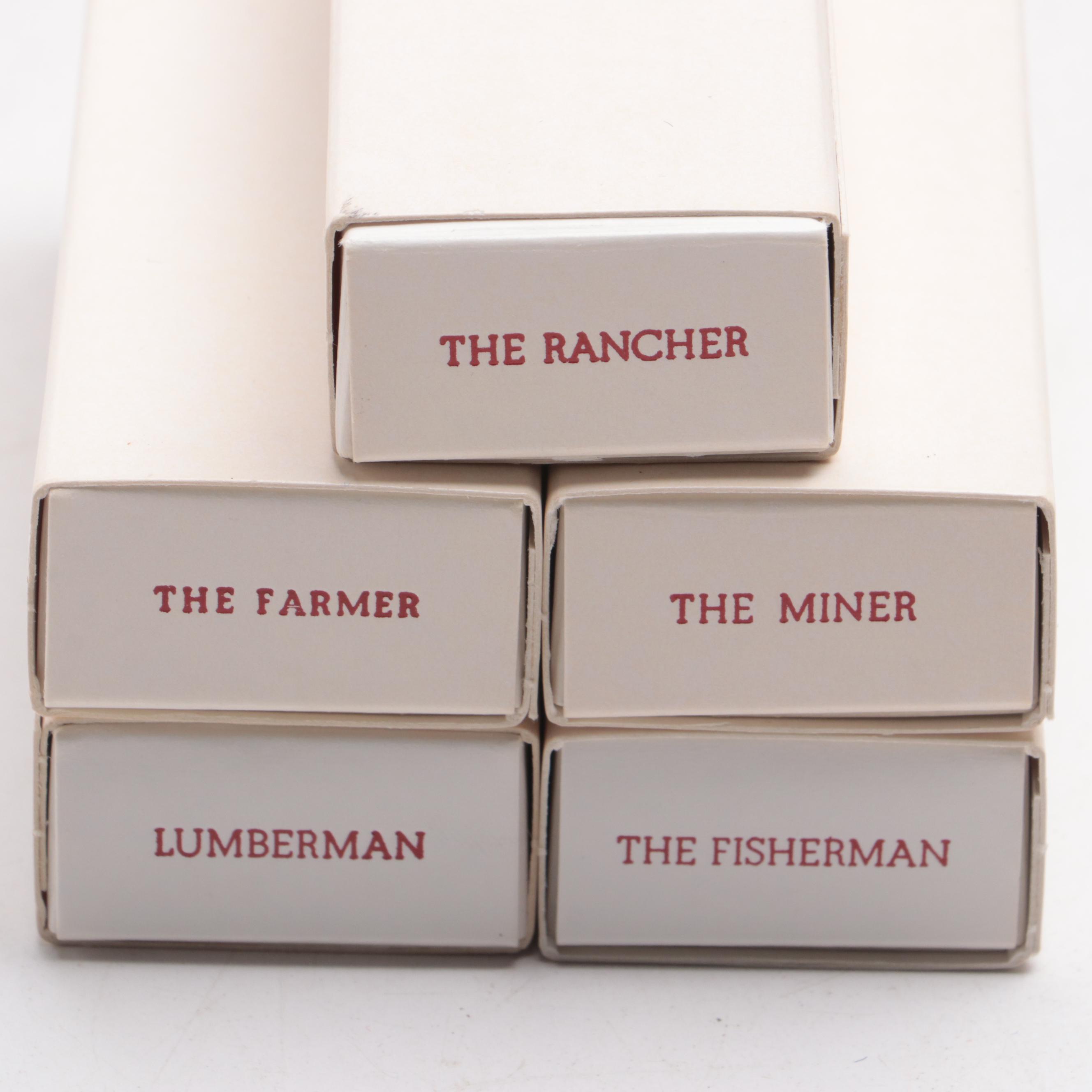 Schrade Cutlery Classics Display Case with Schrade Folding Pocketknives