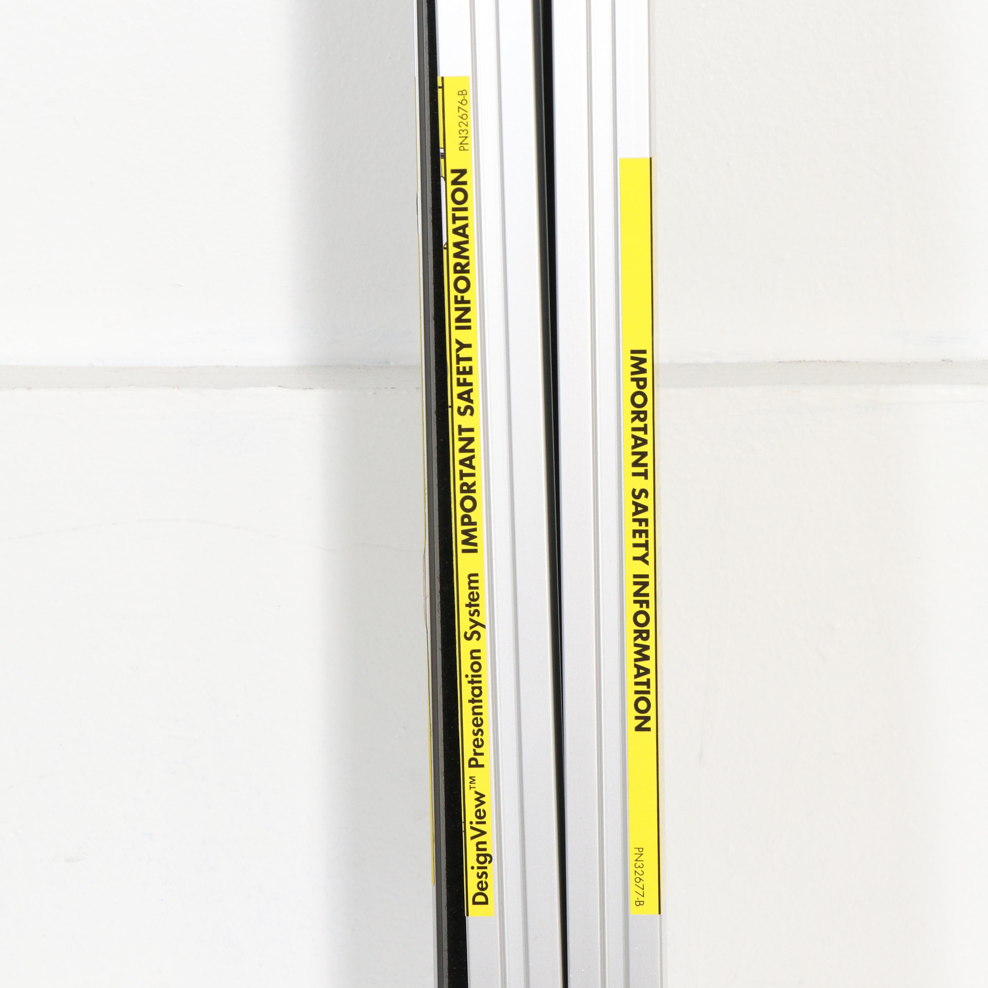 Skyline DesignView Portable Aluminum Presentation and Display System