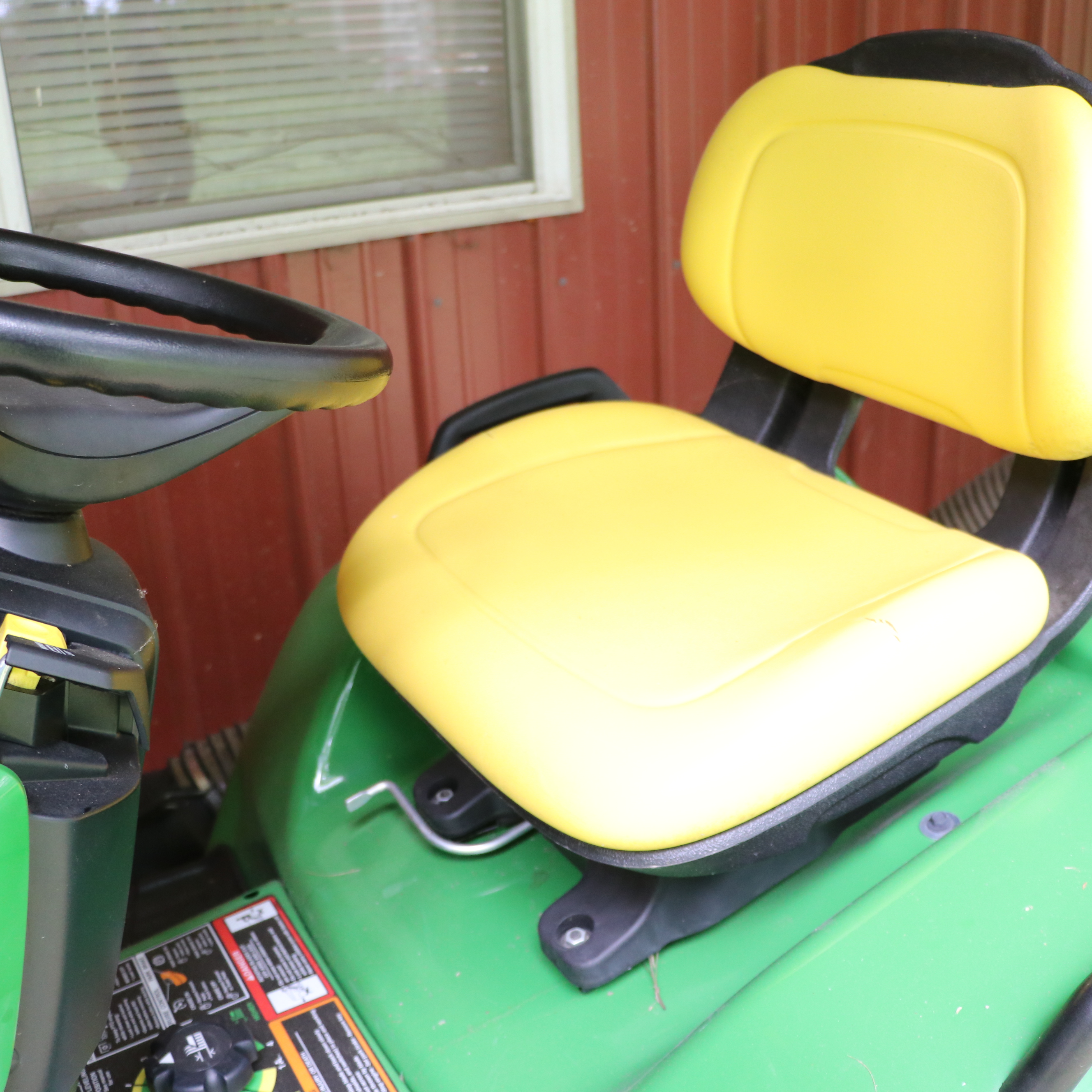 John Deere X570 Select Series Tractor