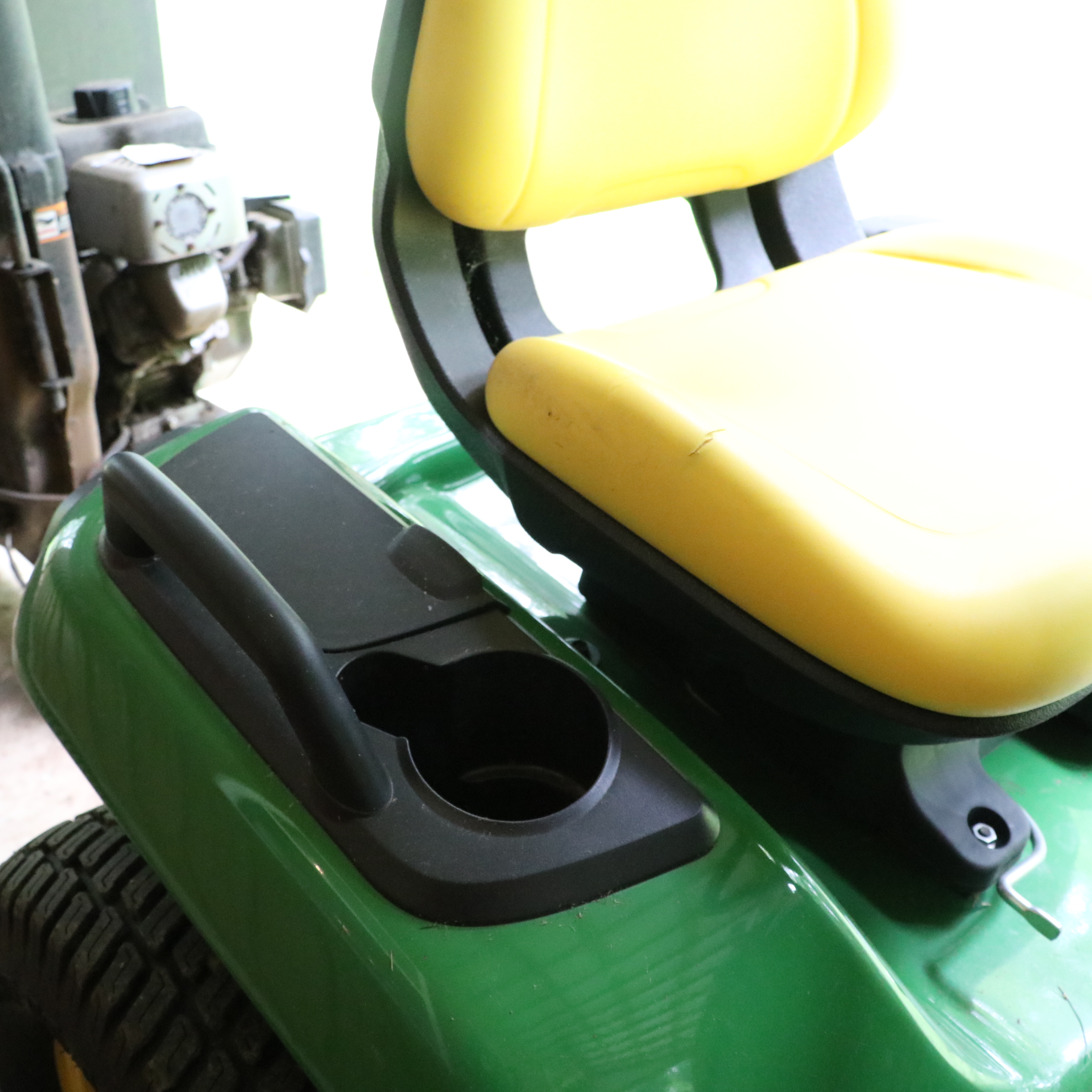 John Deere X570 Select Series Tractor