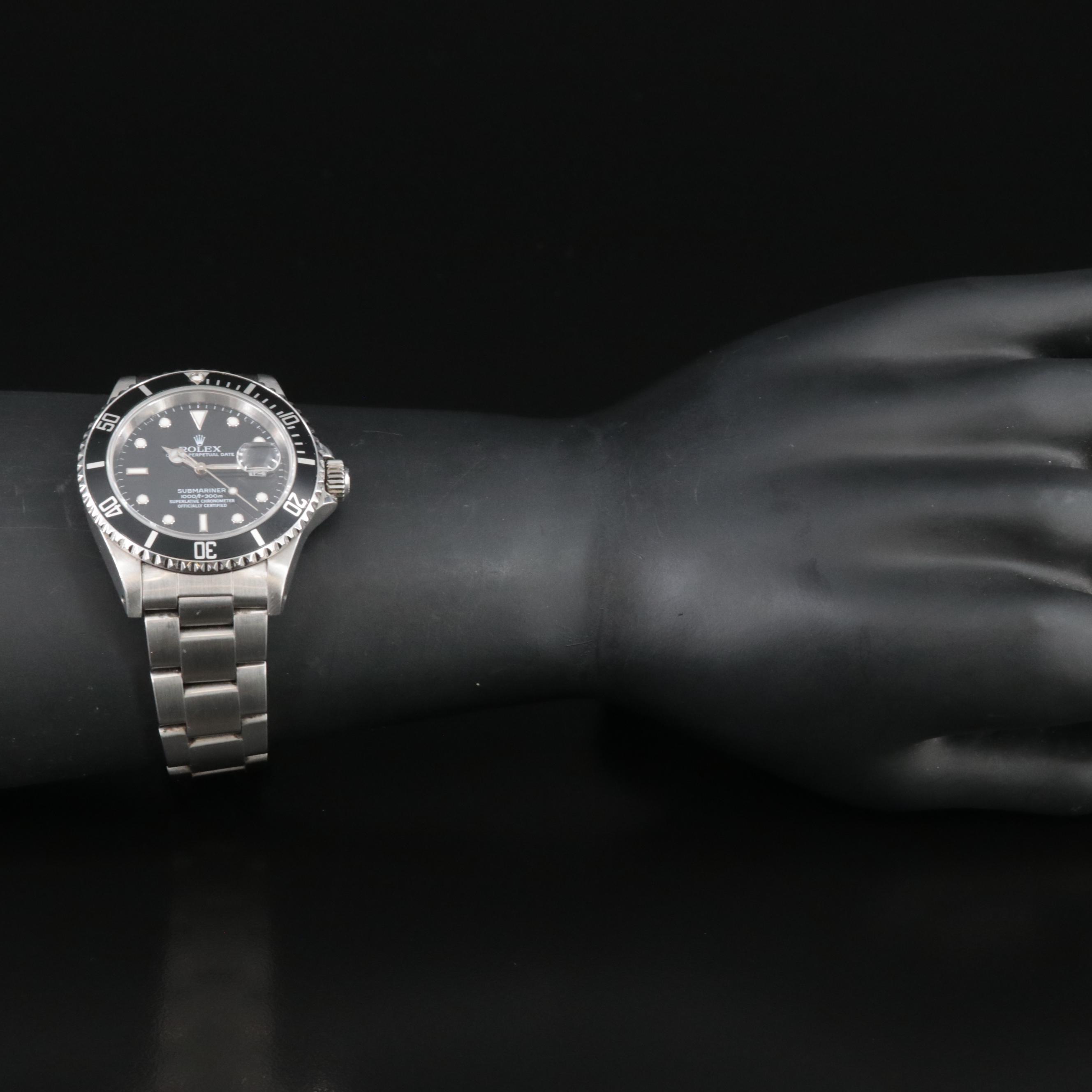 1995 Rolex Oyster Perpetual Submariner Date Watch