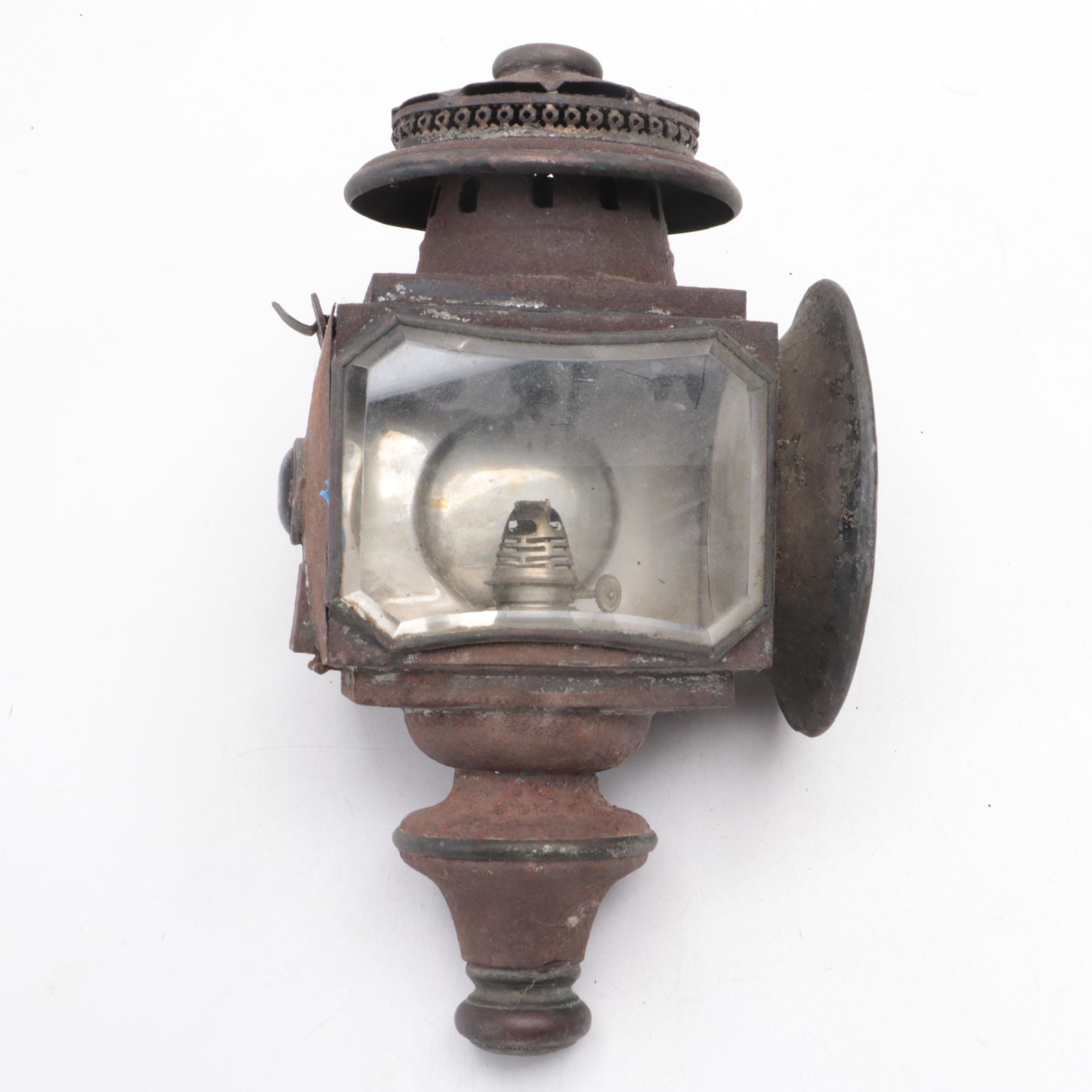 Early Motor Vehicle Carriage Oil Lamp
