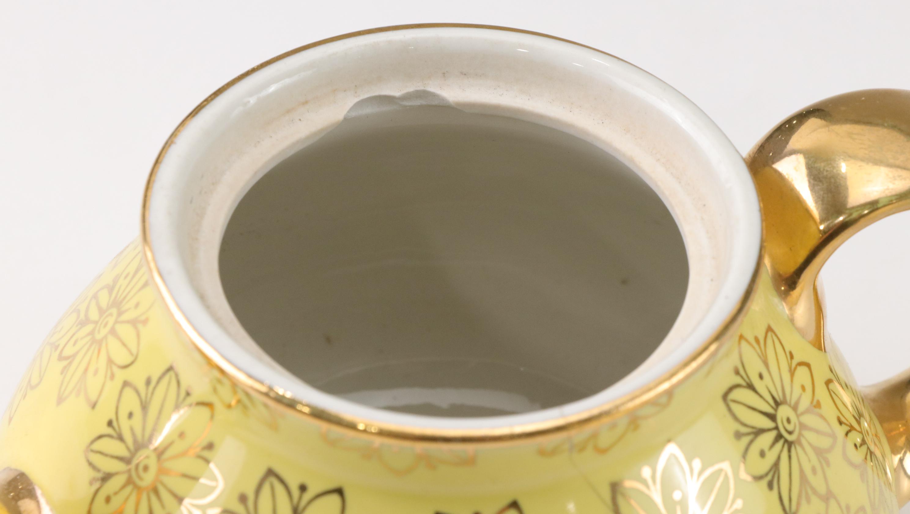 Hall 037 and 799 Ceramic Teapots with Gold Decoration with Brinn's Daisy Teapot