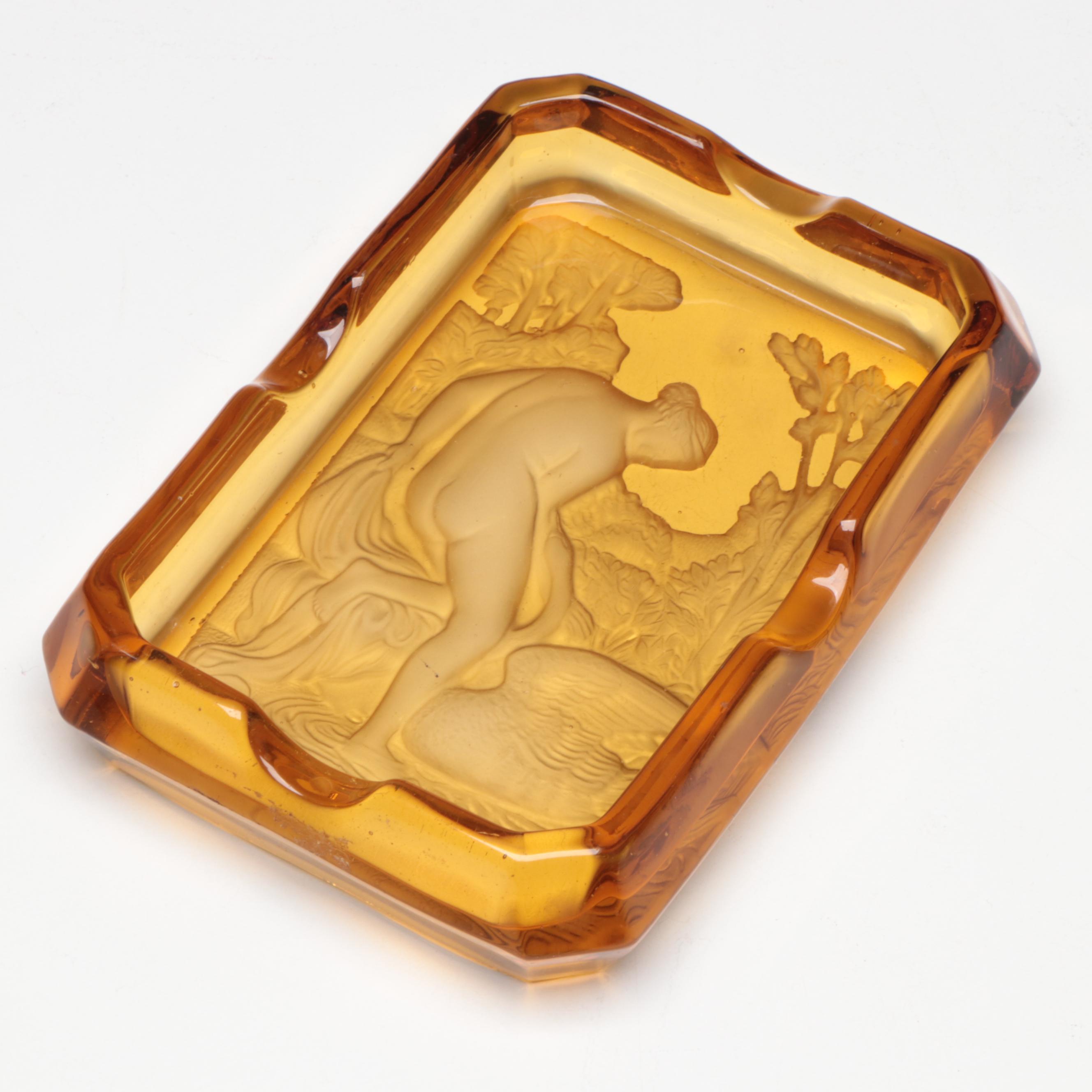 Leda and the Swan Intaglio Amber Glass Ashtray, Early to Mid-20th Century