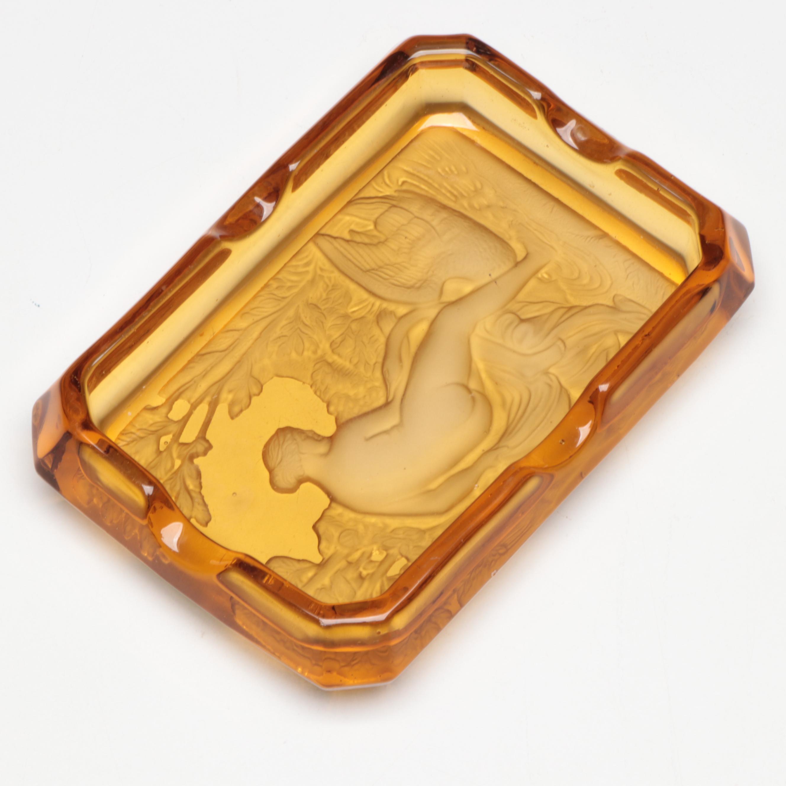 Leda and the Swan Intaglio Amber Glass Ashtray, Early to Mid-20th Century