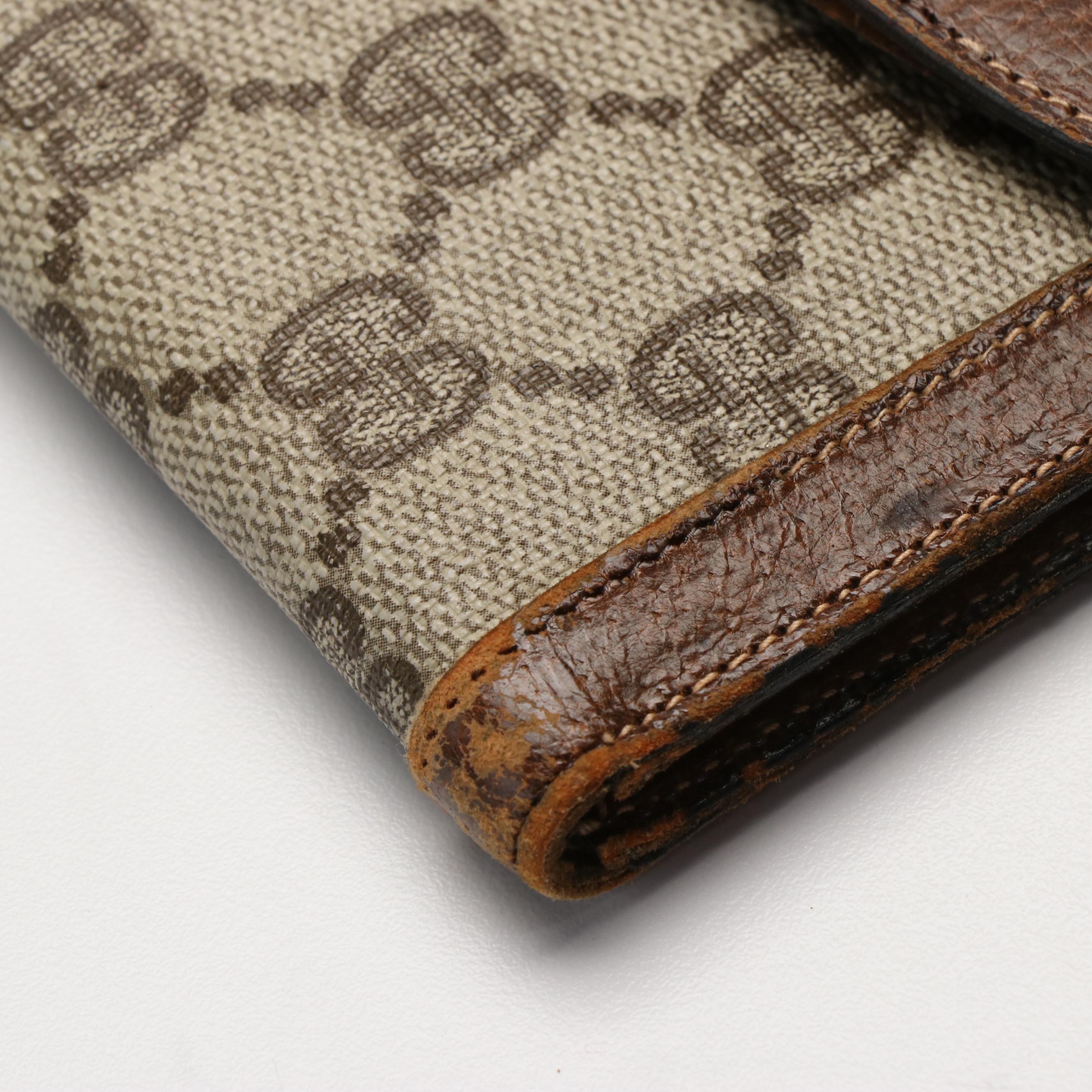 Gucci Weekender Bag in GG Supreme Canvas and Leather