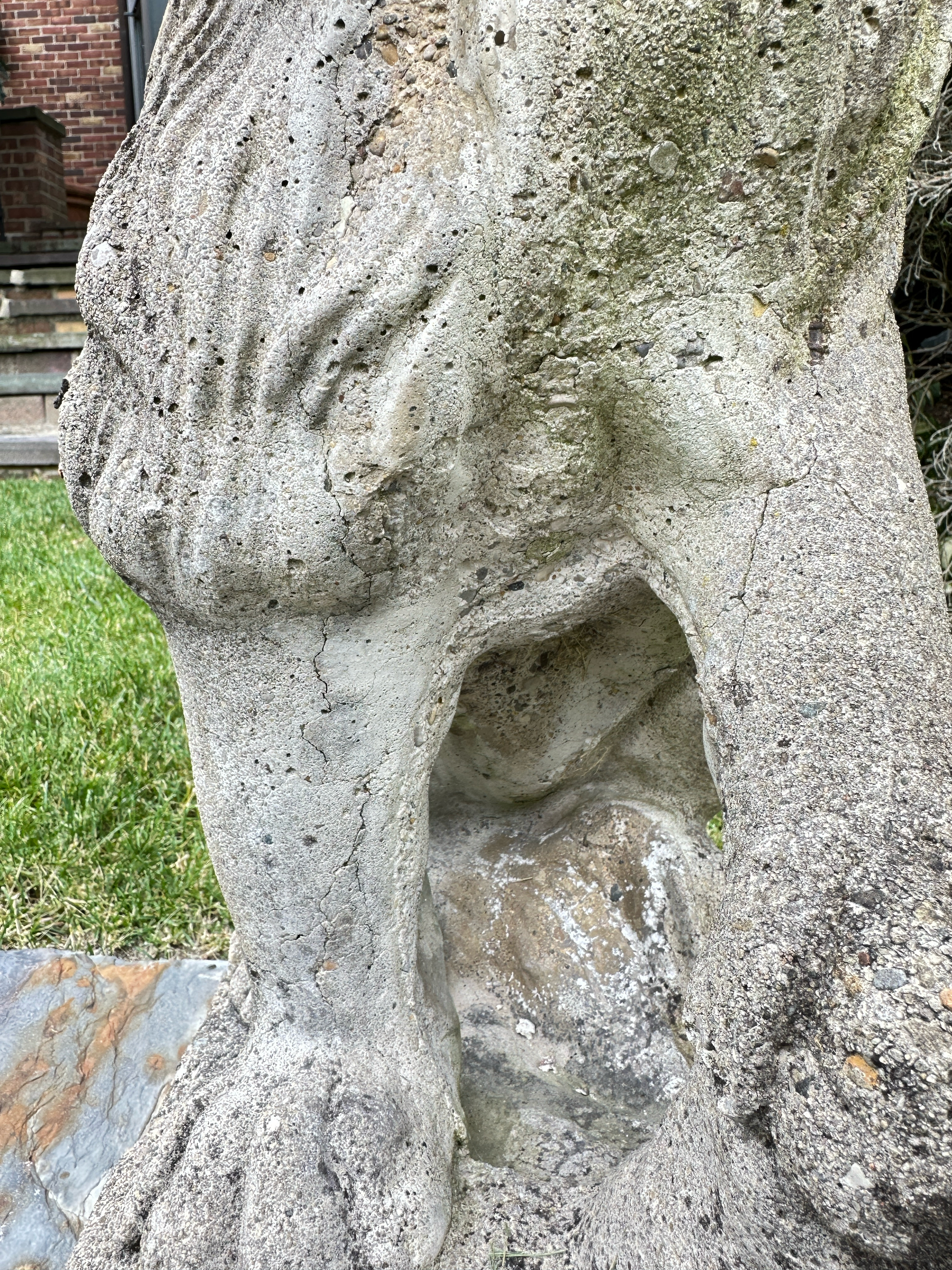 Cast Concrete Lion Garden Statue
