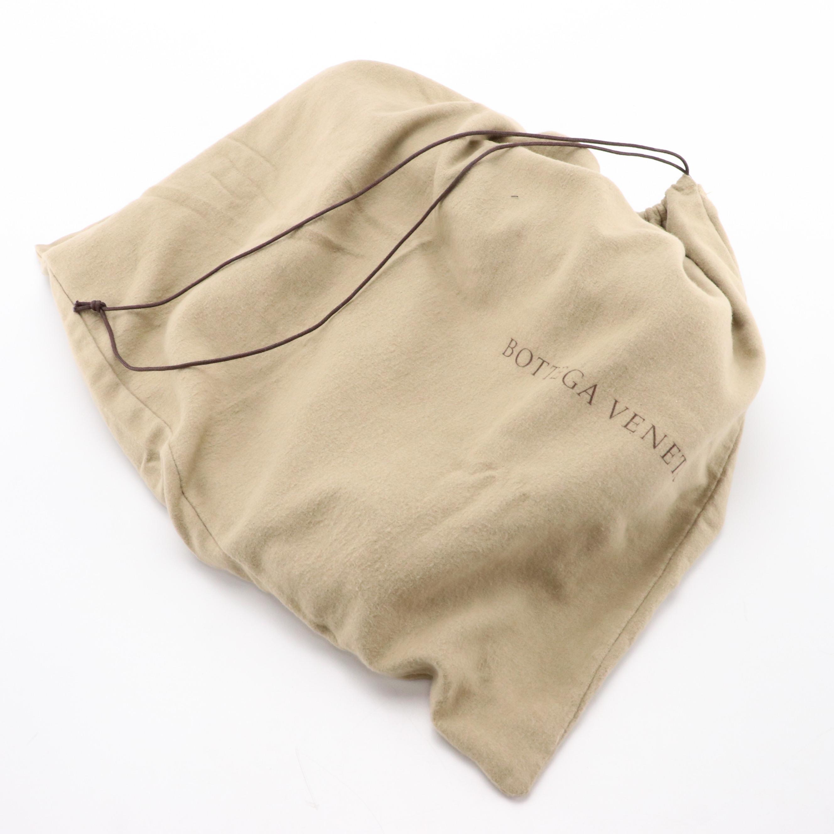 Bottega Veneta Top Handle Bag in Cervo Leather with Intrecciato Detail