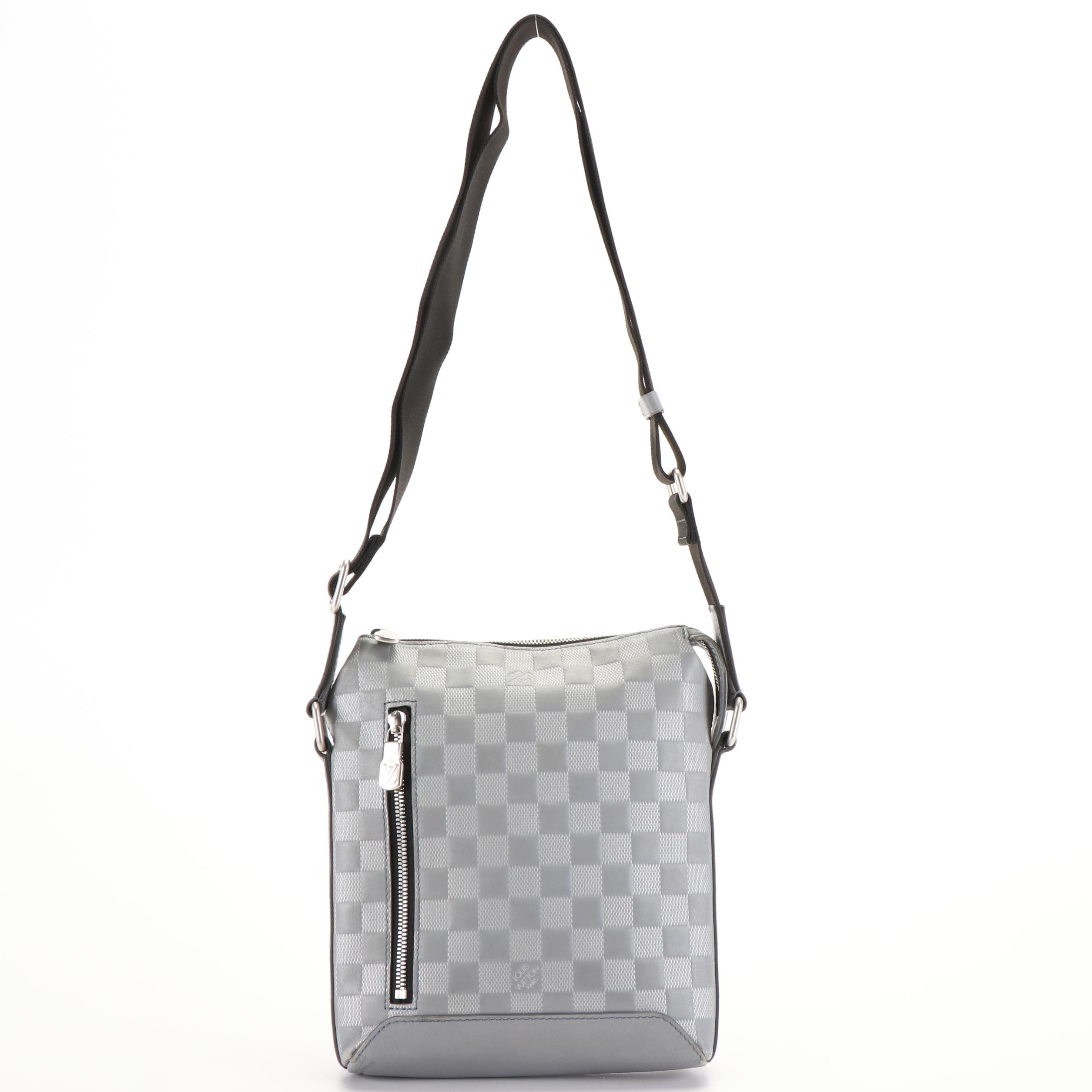 Louis Vuitton Discovery Messenger Bag in Gray Damier Infini Leather